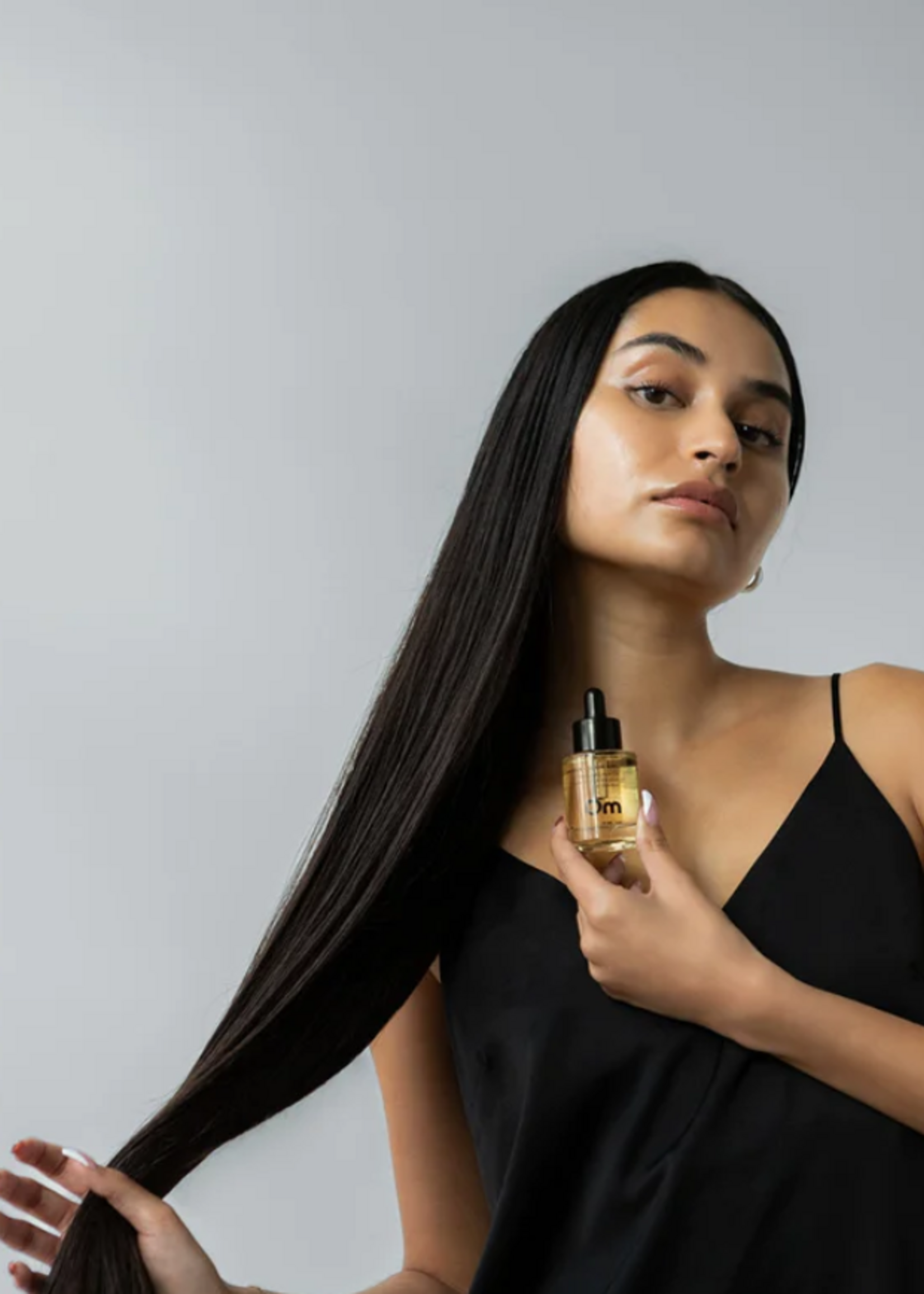 Om Organics Hibiscus + Daikon Seed Protective Hair Oil