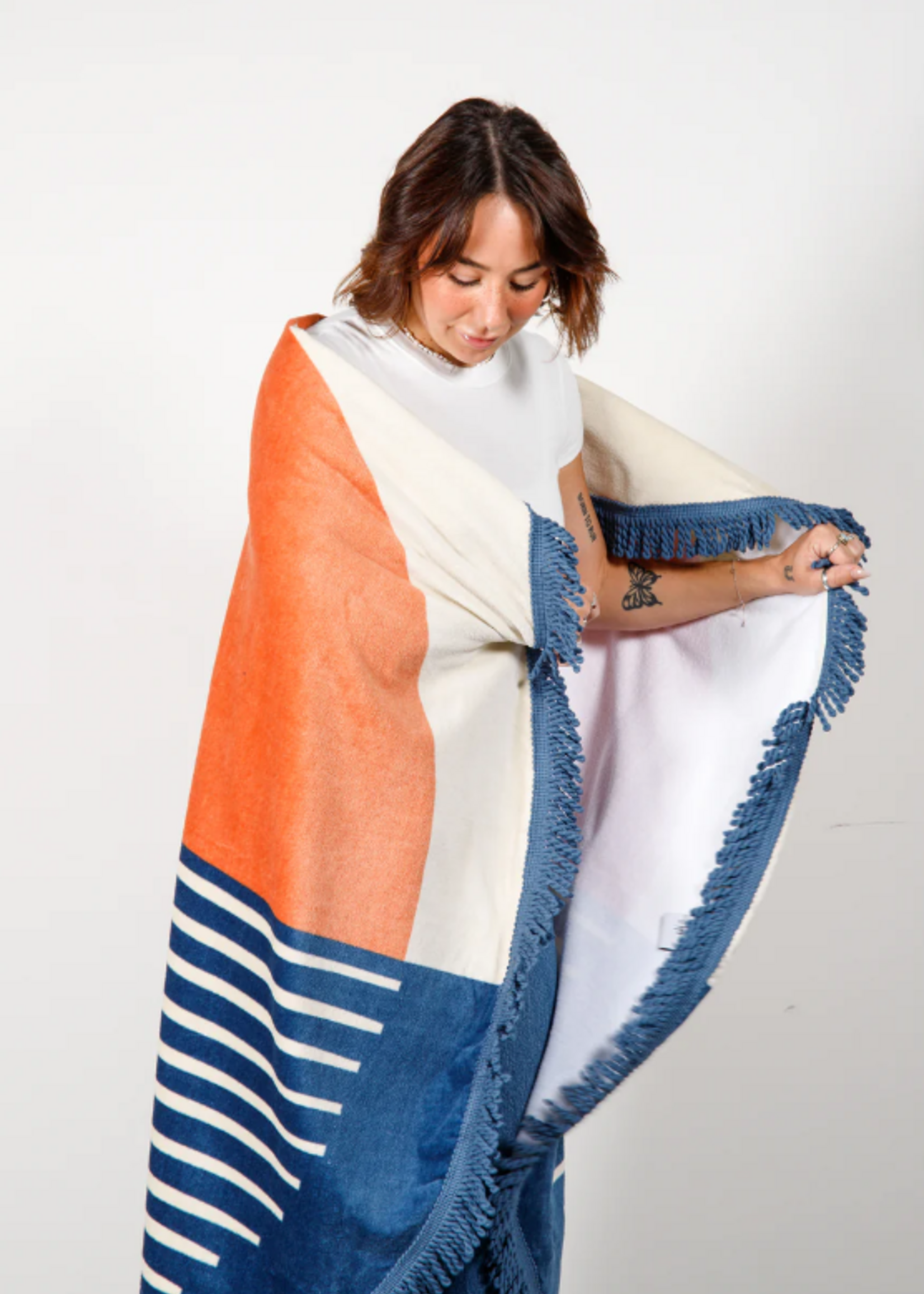 Tofino Towel Co The Easton Round Towel