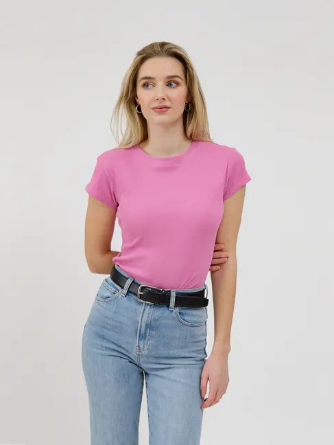 brunette the label Ribbed Fitted T-Shirt