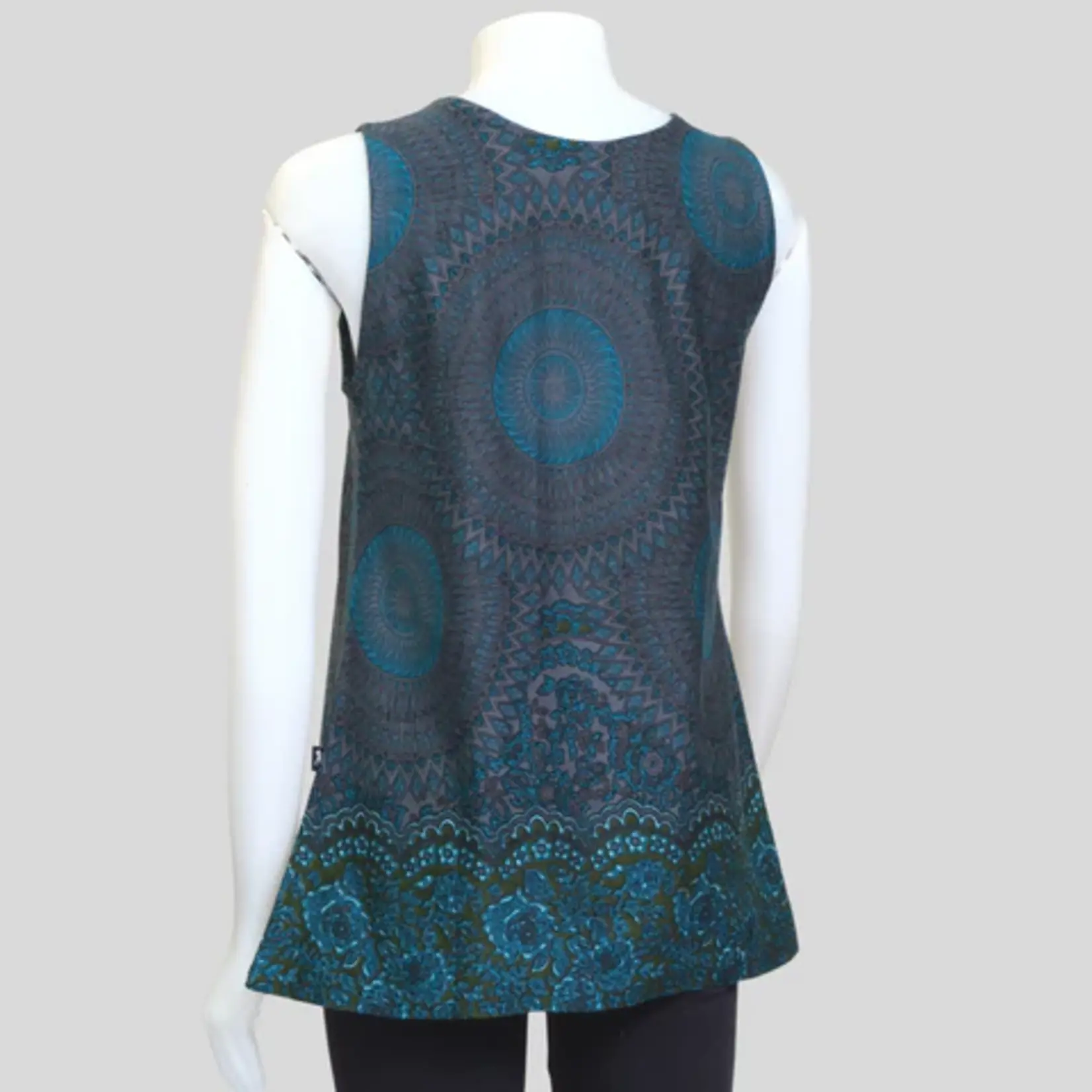 LEOPARDS AND ROSES Lace Sinker Sleeveless T23007