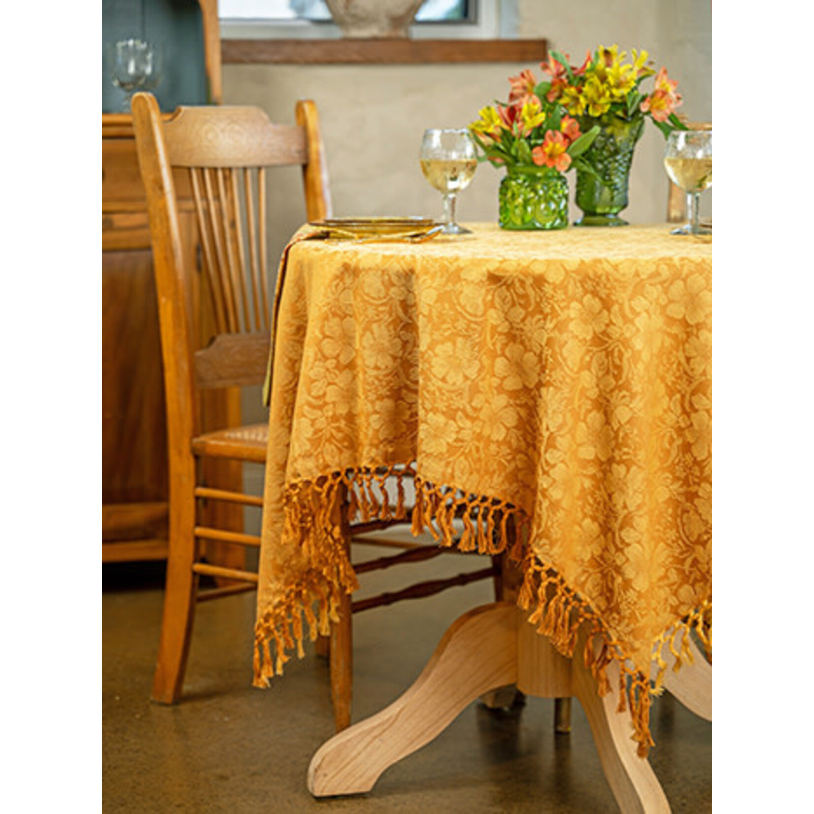 April Cornell Peony Jac Banquet Cloth gold