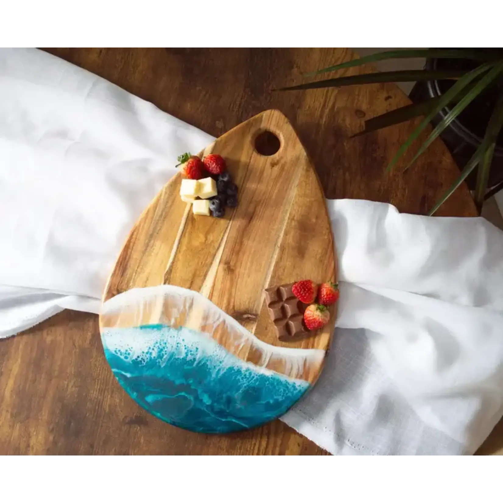 Lynn & Liana Designs Rain Drop Cahrcuterie board