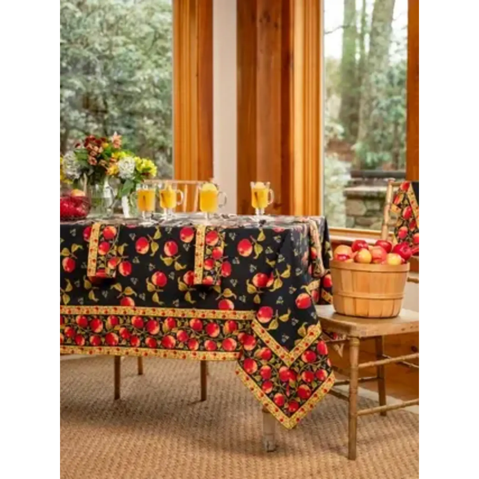 April Cornell Apple black Tablecloth  60x90
