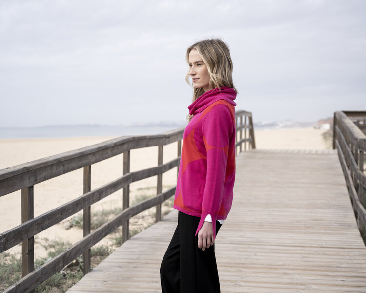 MARBLE FUSCHIA MOMENT SWEATER