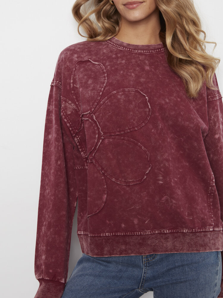 CHARLIE B. MERLOT FLORAL TOP