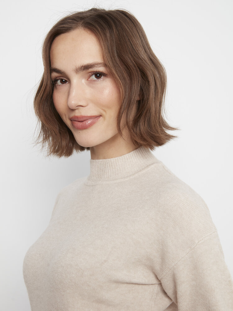 CHARLIE B. ALMOND GLOW SWEATER