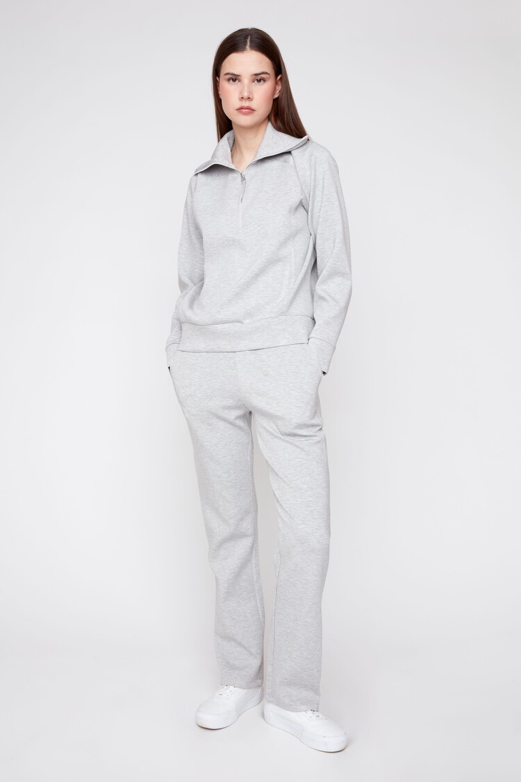 RENUAR HEATHERED TRAVEL TOP