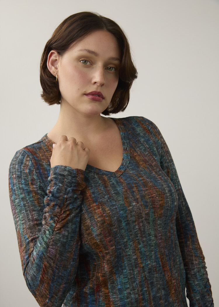 FDJ CEDAR BLUES  V-NECK TOP