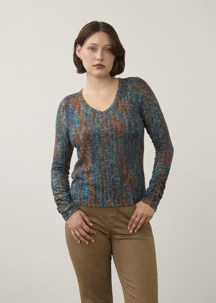 FDJ CEDAR BLUES  V-NECK TOP