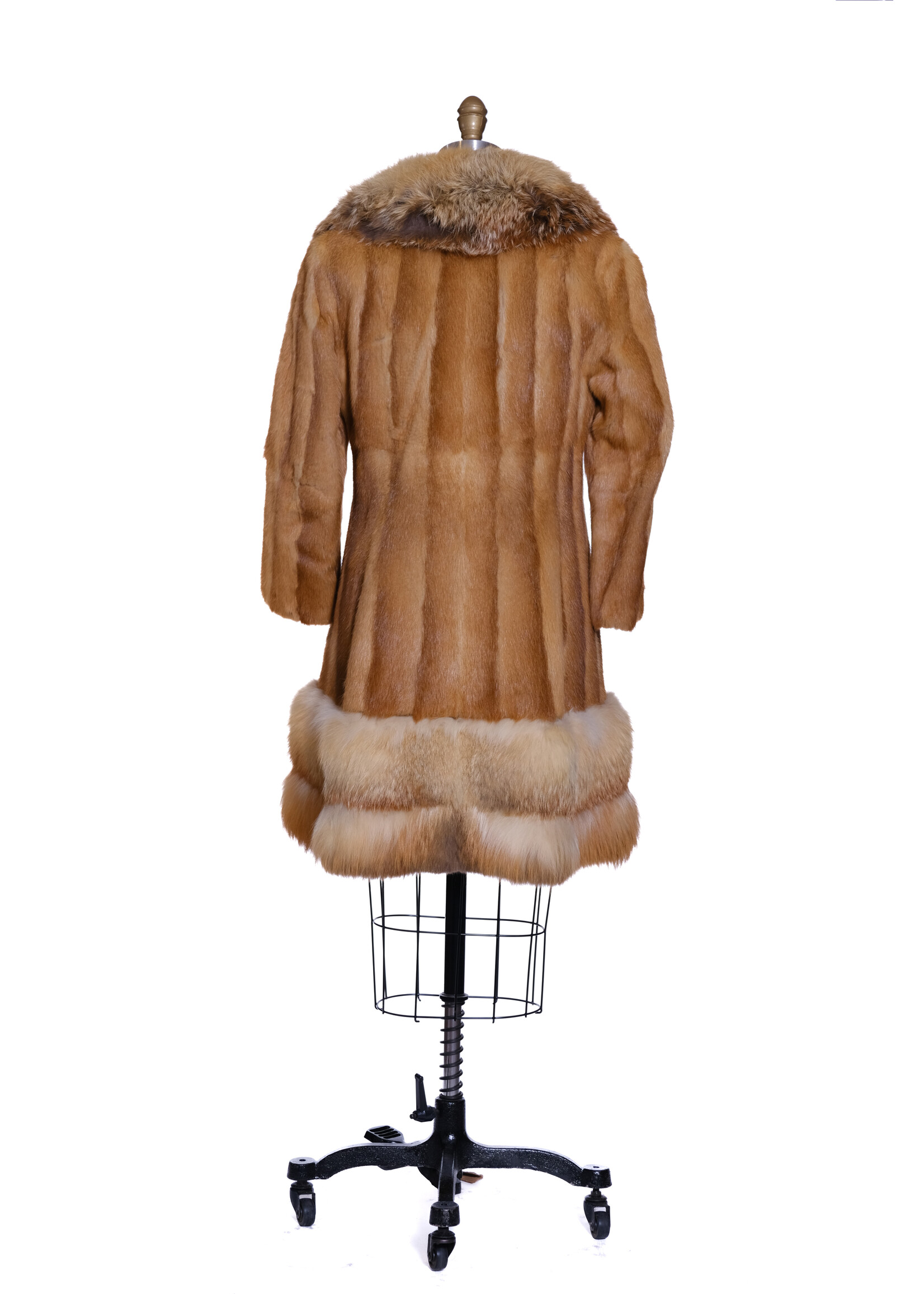 KOLINSKI COAT W. FOX COLLAR