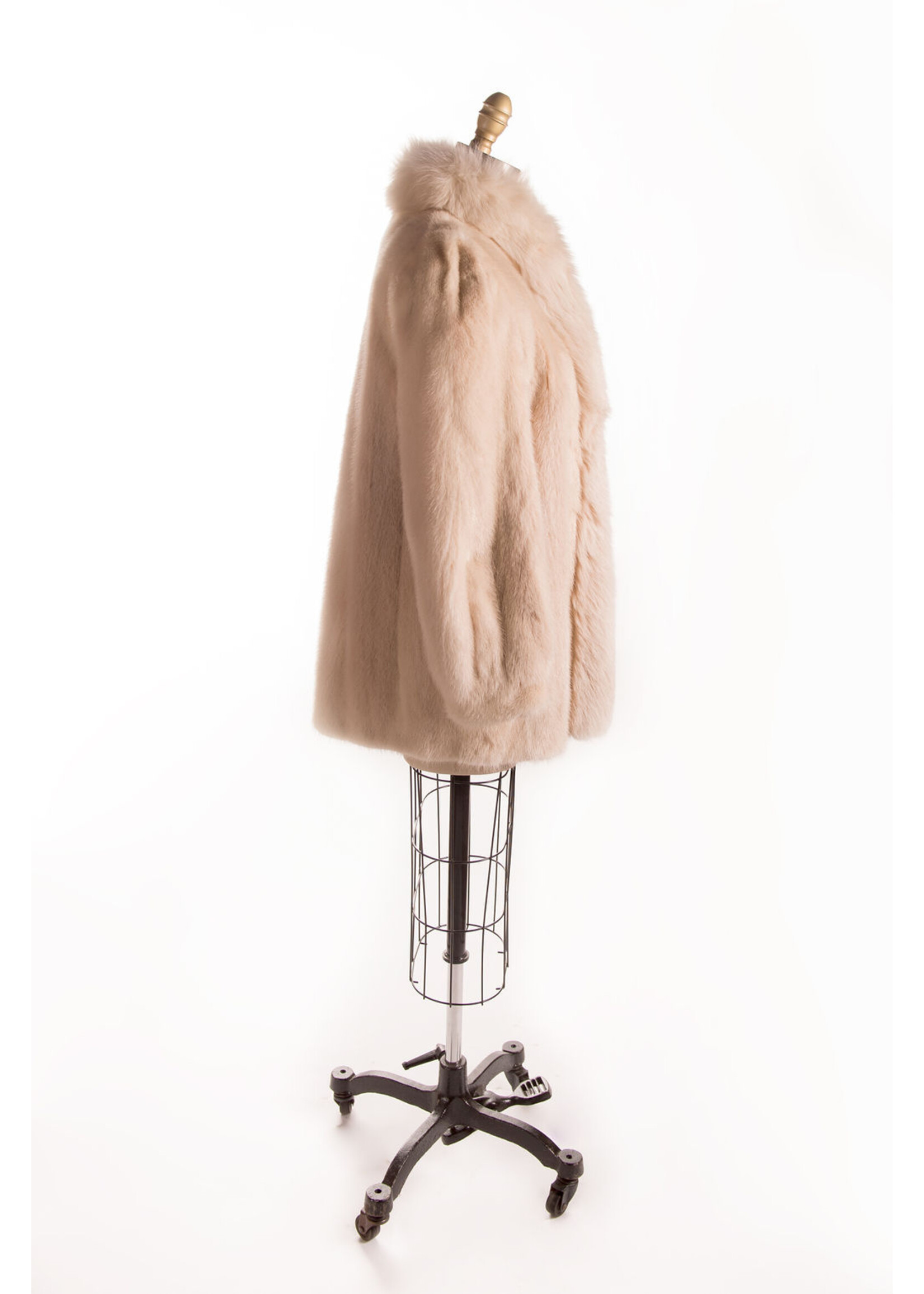 PEARL MINK JACKET W. FOX TUXEDO FRONTS