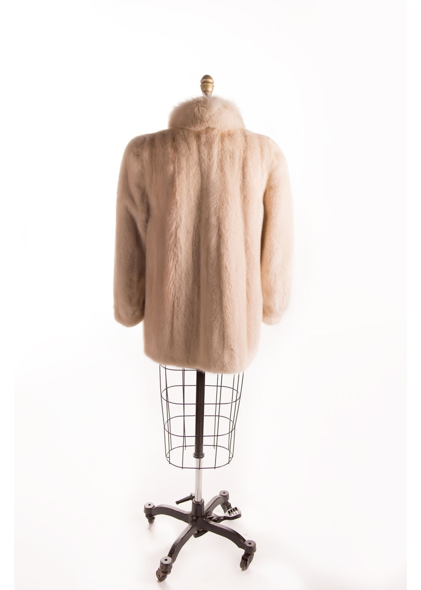 PEARL MINK JACKET W. FOX TUXEDO FRONTS