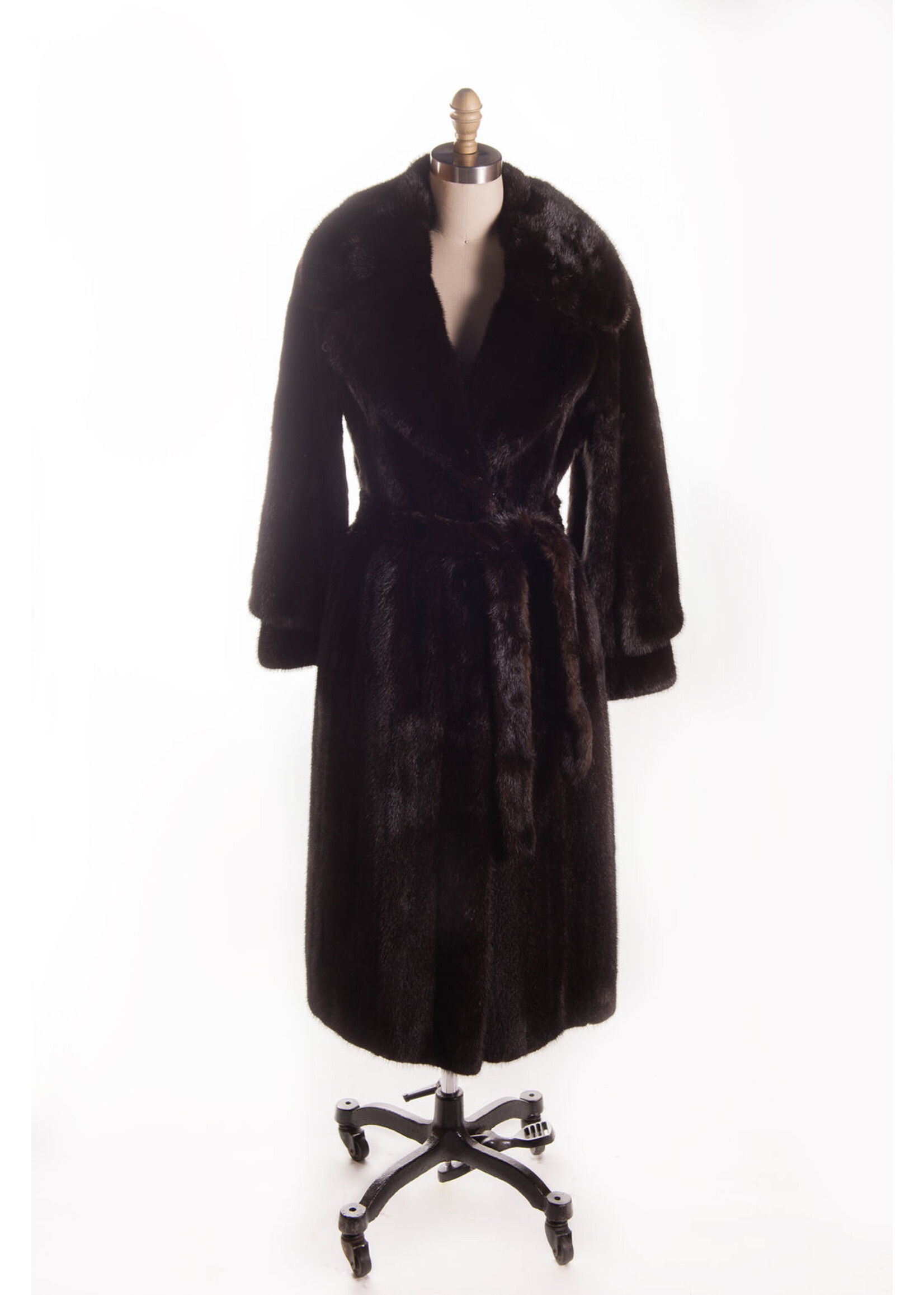 DARK RANCH MINK COAT W. BELT