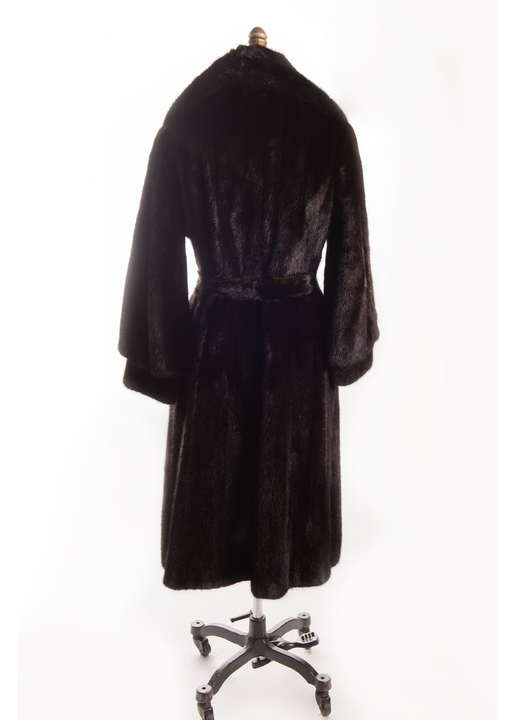 DARK RANCH MINK COAT W. BELT