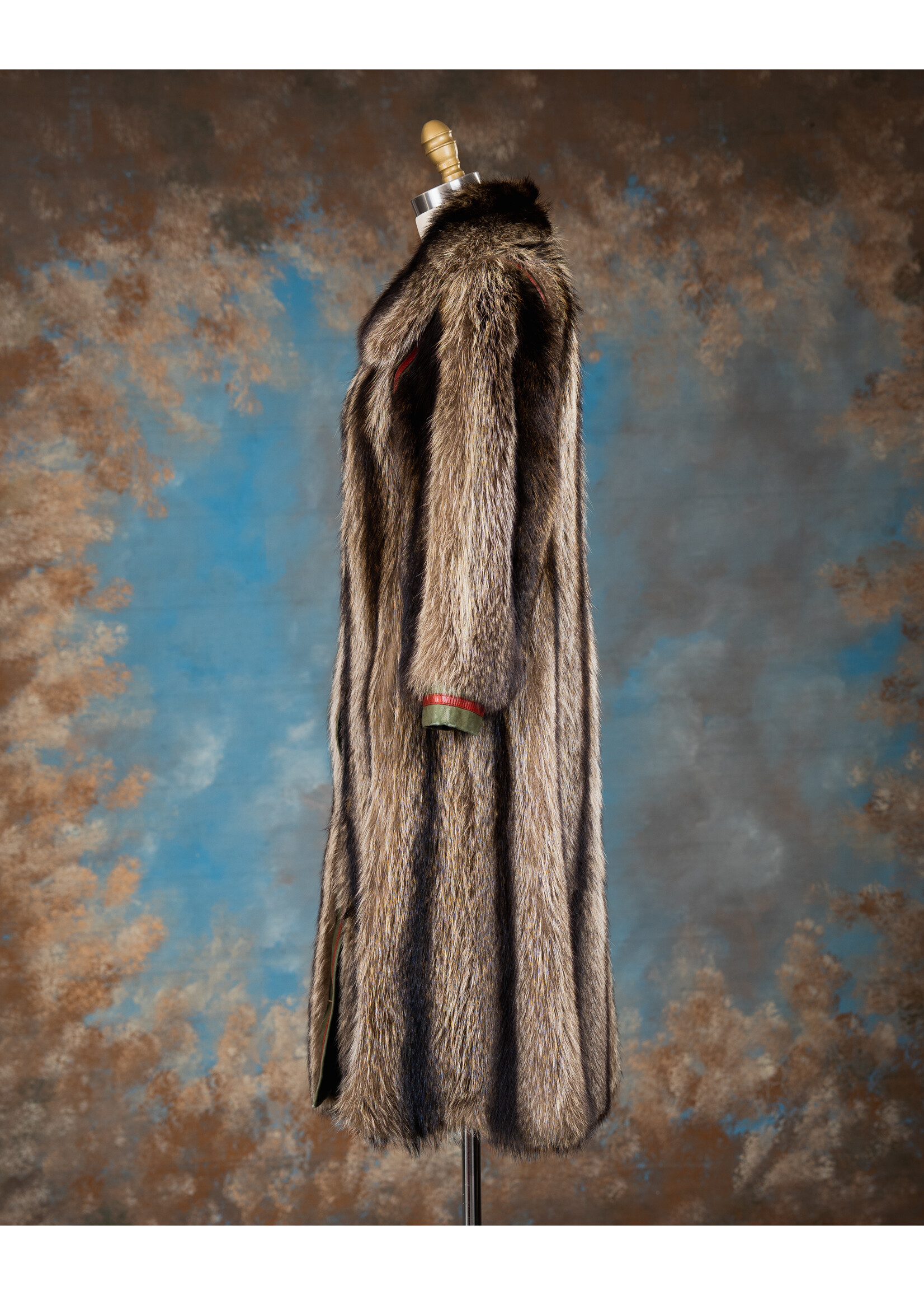 RACCOON COAT W. SNAPS