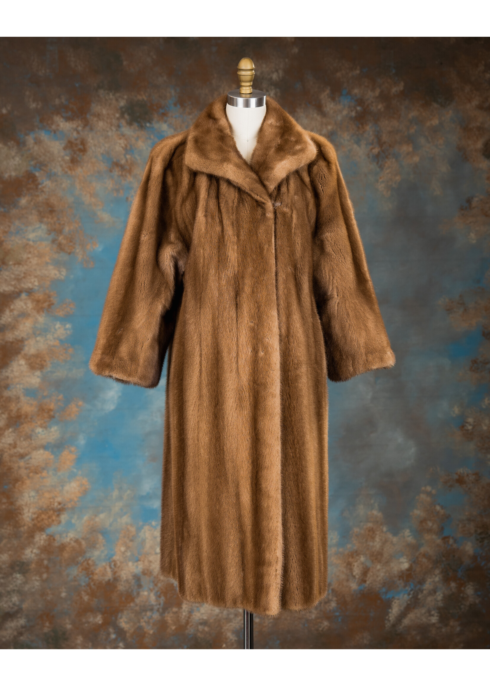 PASTEL MINK COAT 6-8P