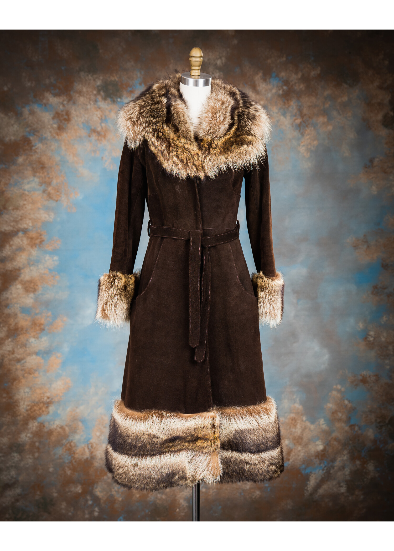 BROWN SUEDE TRENCH W. RACCOON TRIM