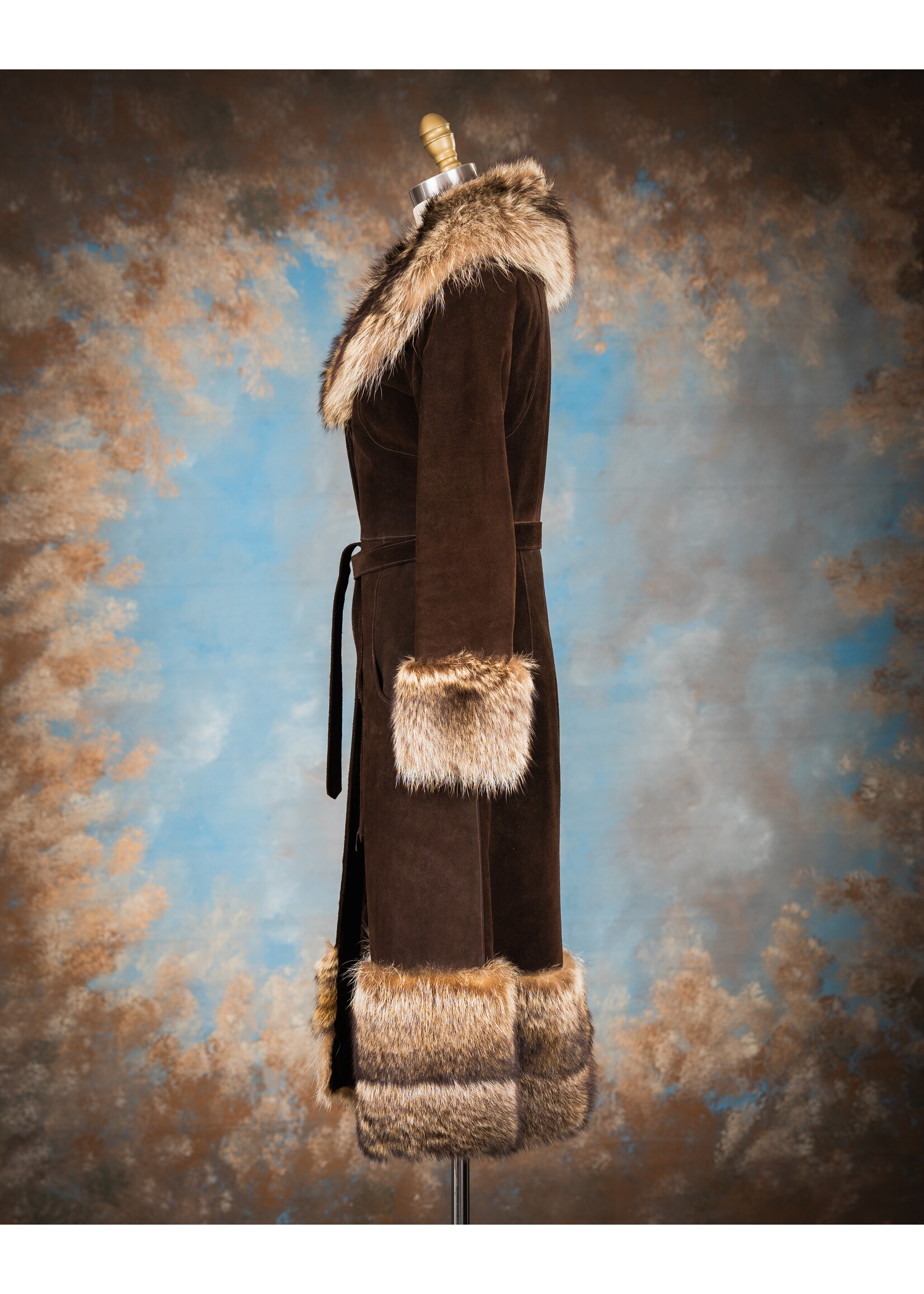 BROWN SUEDE TRENCH W. RACCOON TRIM