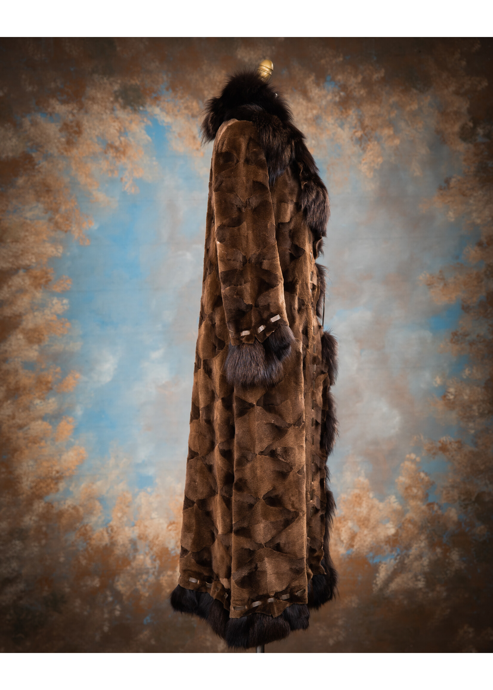 RAW-EDGE SH. MINK PIECES COAT W. FOX 6