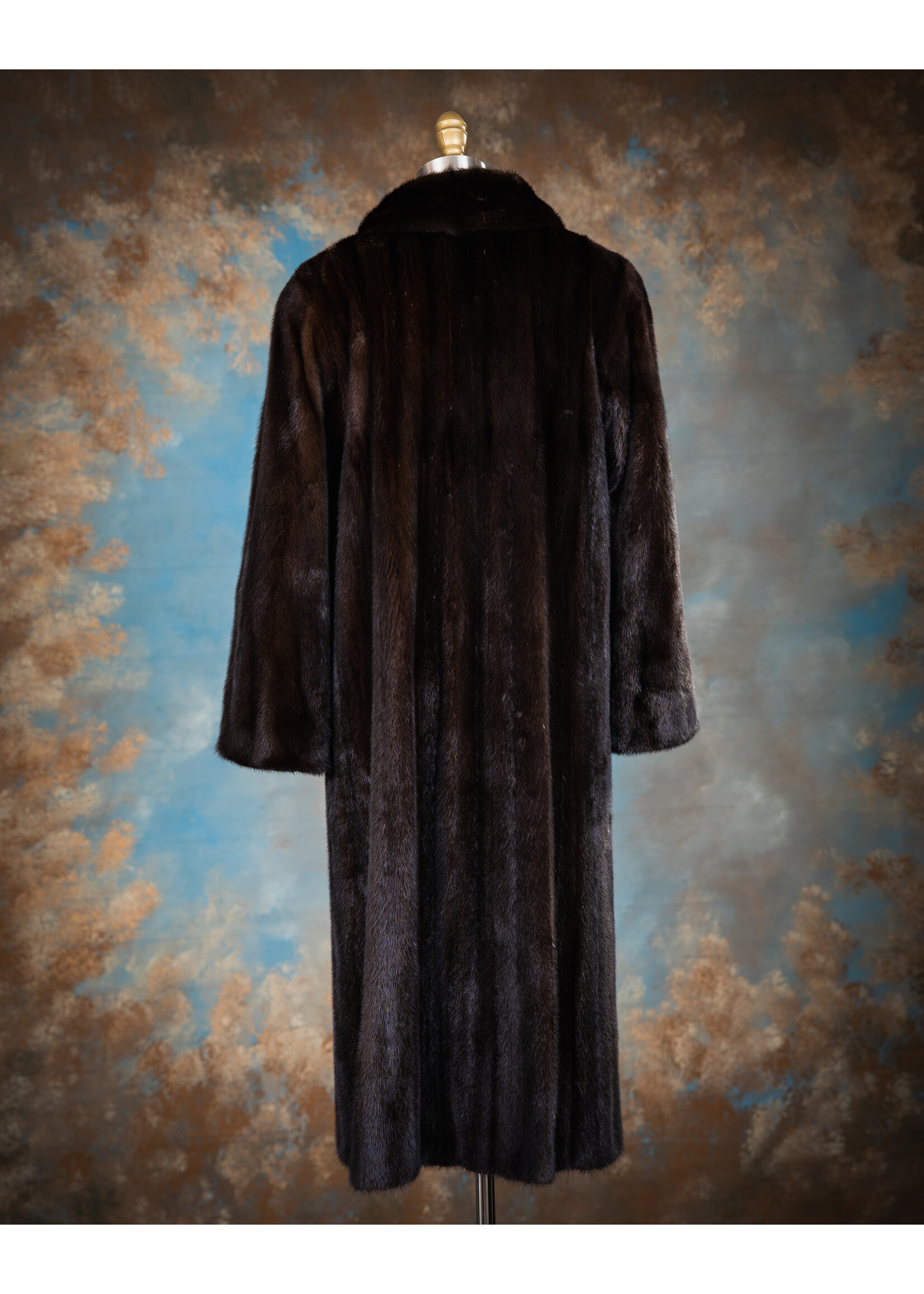 DARK RANCH MINK COAT 8-10