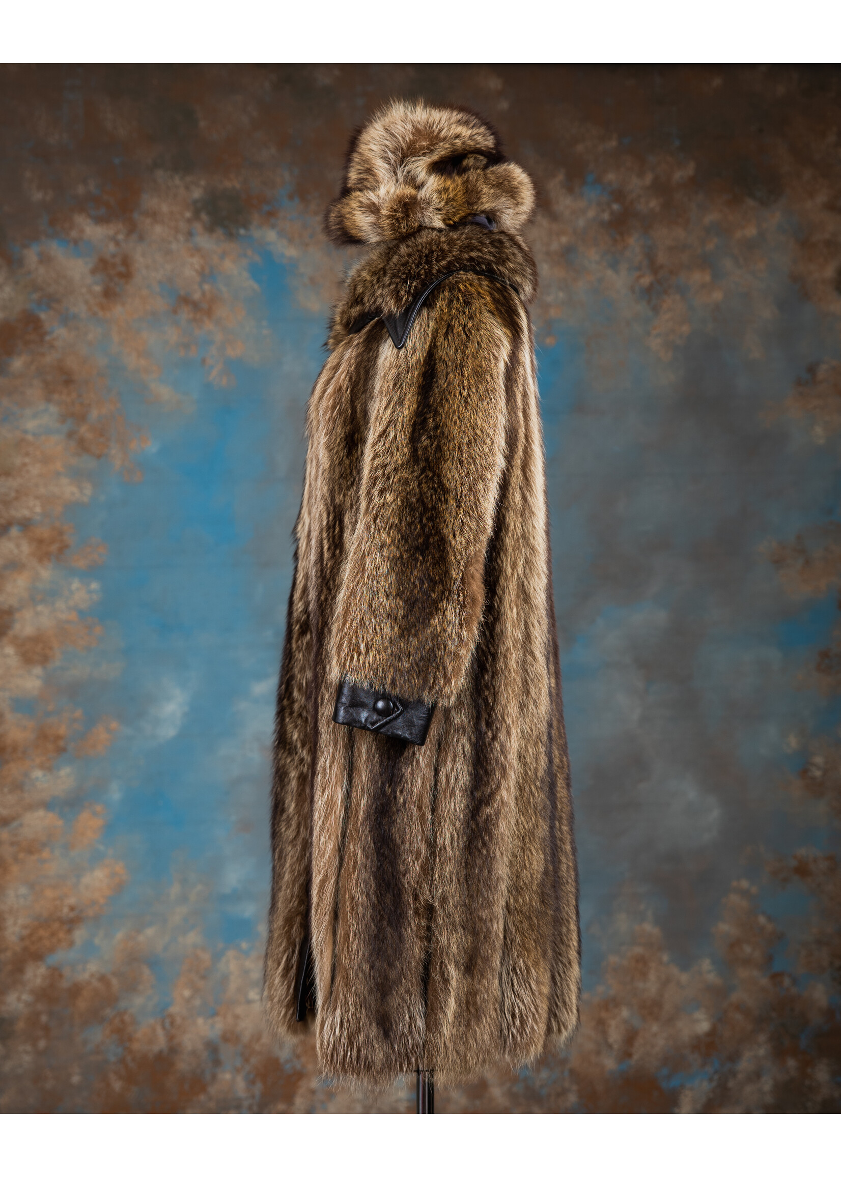 RACCOON COAT W. LEATHER + HAT