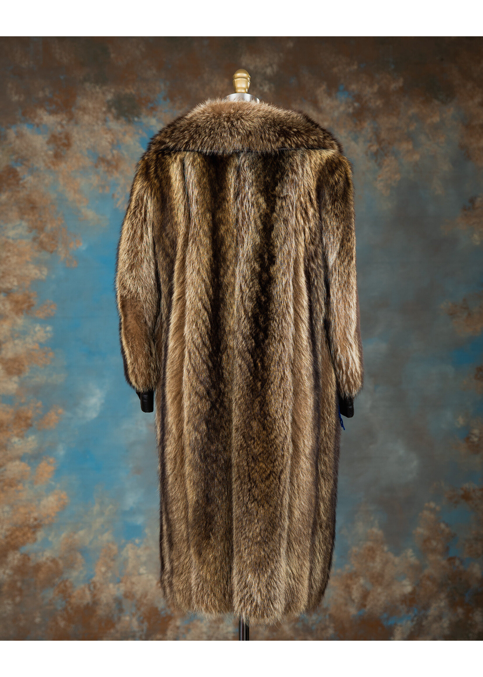 RACCOON COAT W. LEATHER + HAT