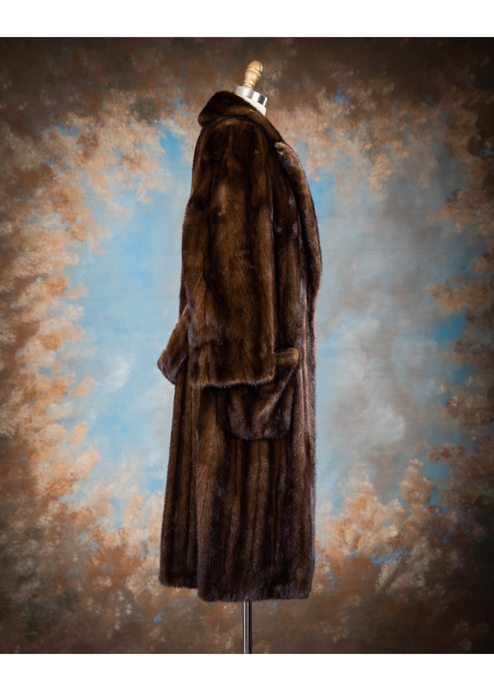 MAHOGANY MINK COAT 18