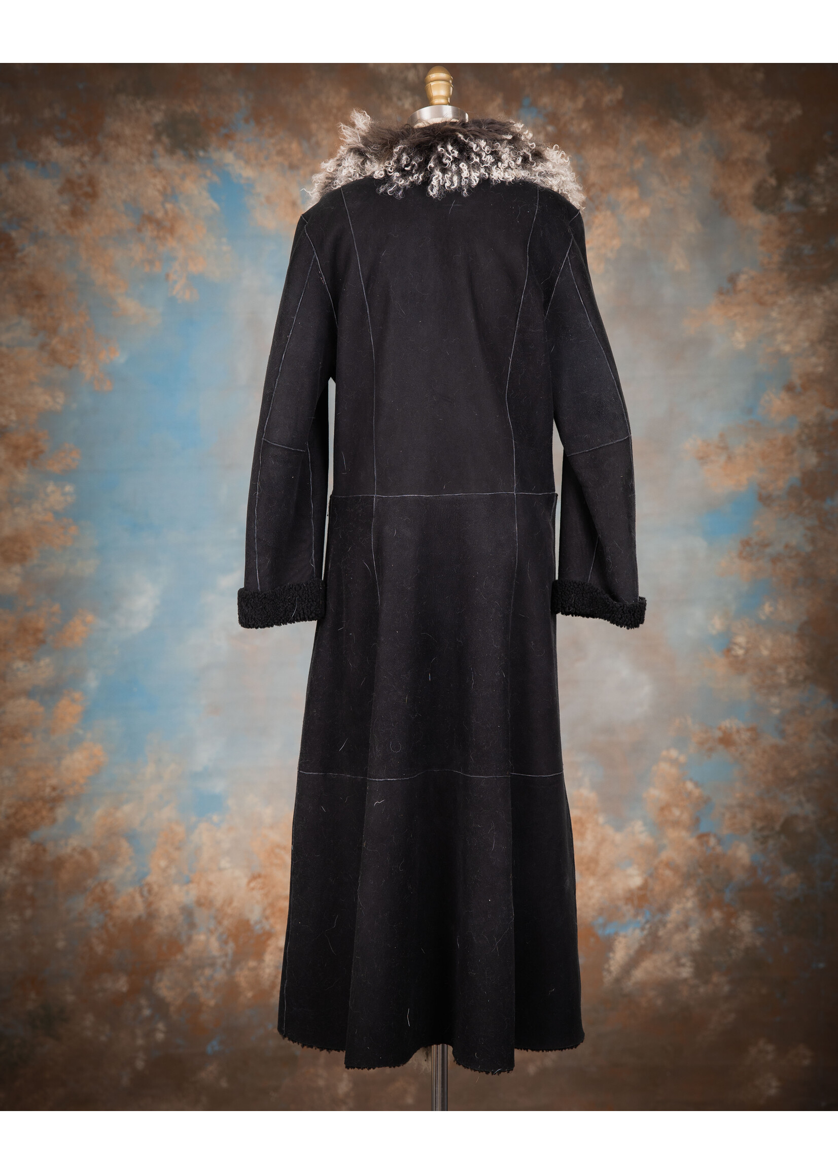 BLACK SHEEPSKIN COAT W. MONGOLIAN LAMB