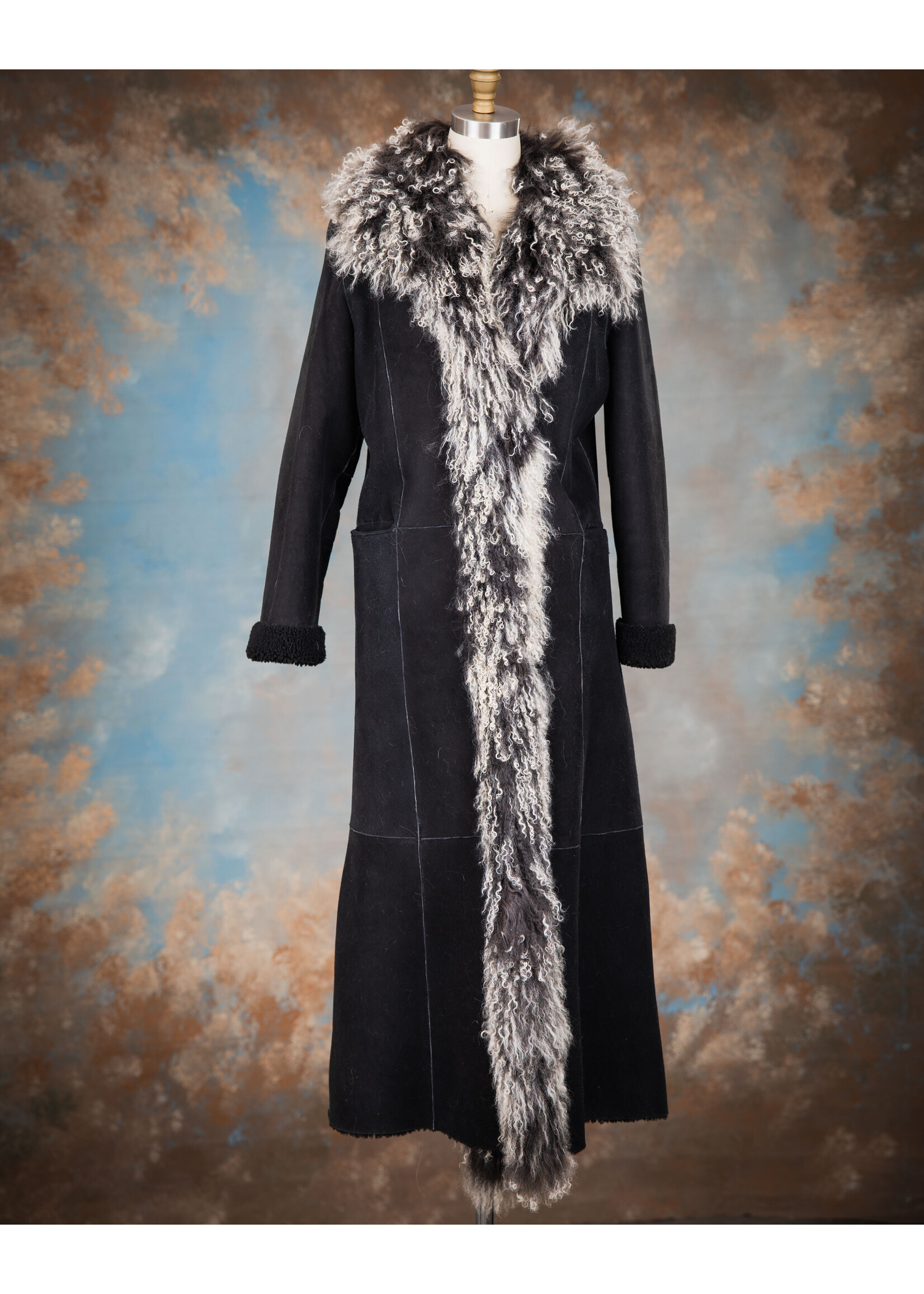 BLACK SHEEPSKIN COAT W. MONGOLIAN LAMB