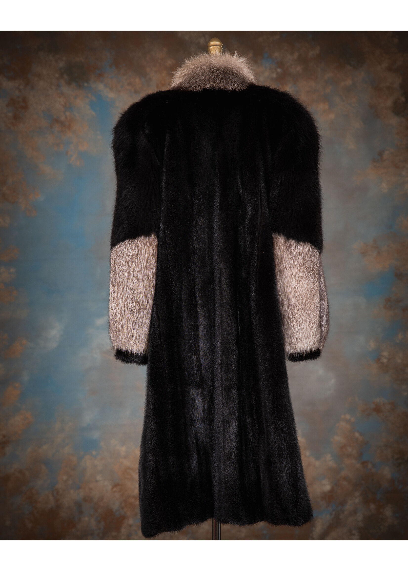 BLACK MINK COAT W. INDIGO FOX
