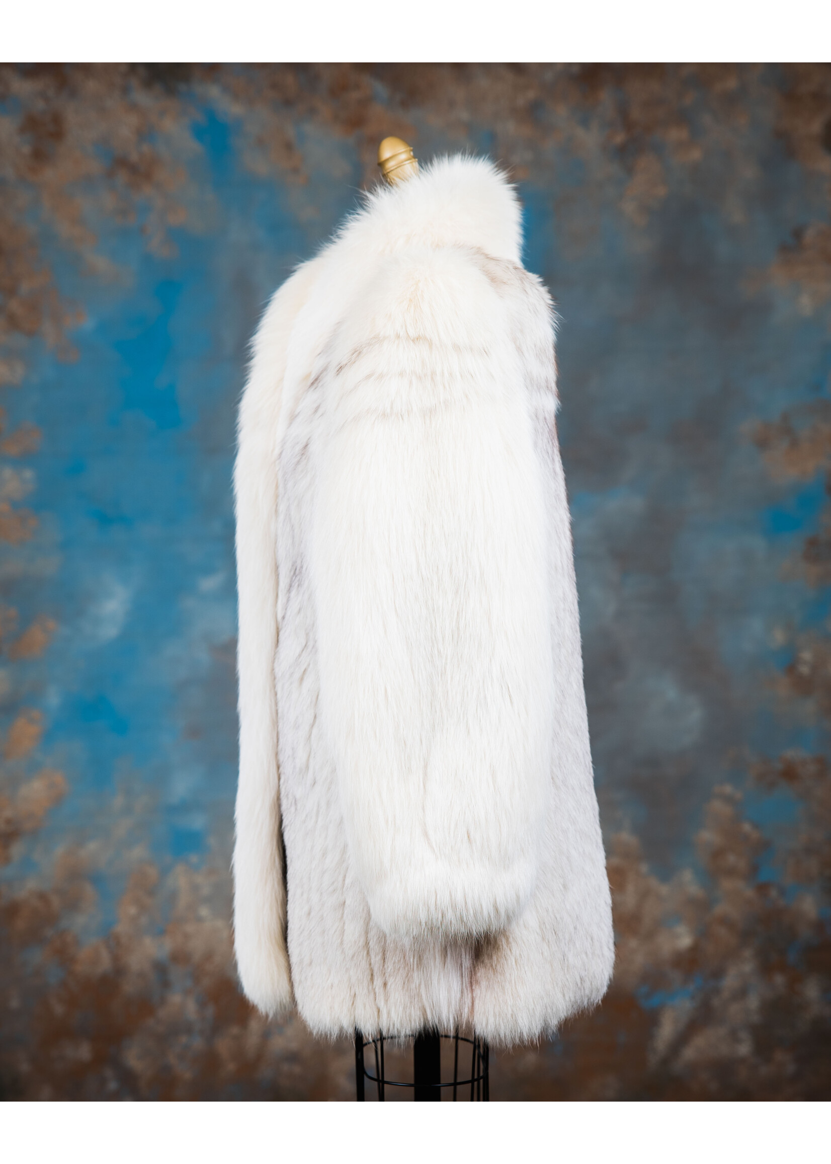 BLUE FOX JACKET W. SHADOW FOX SLEEVES 6