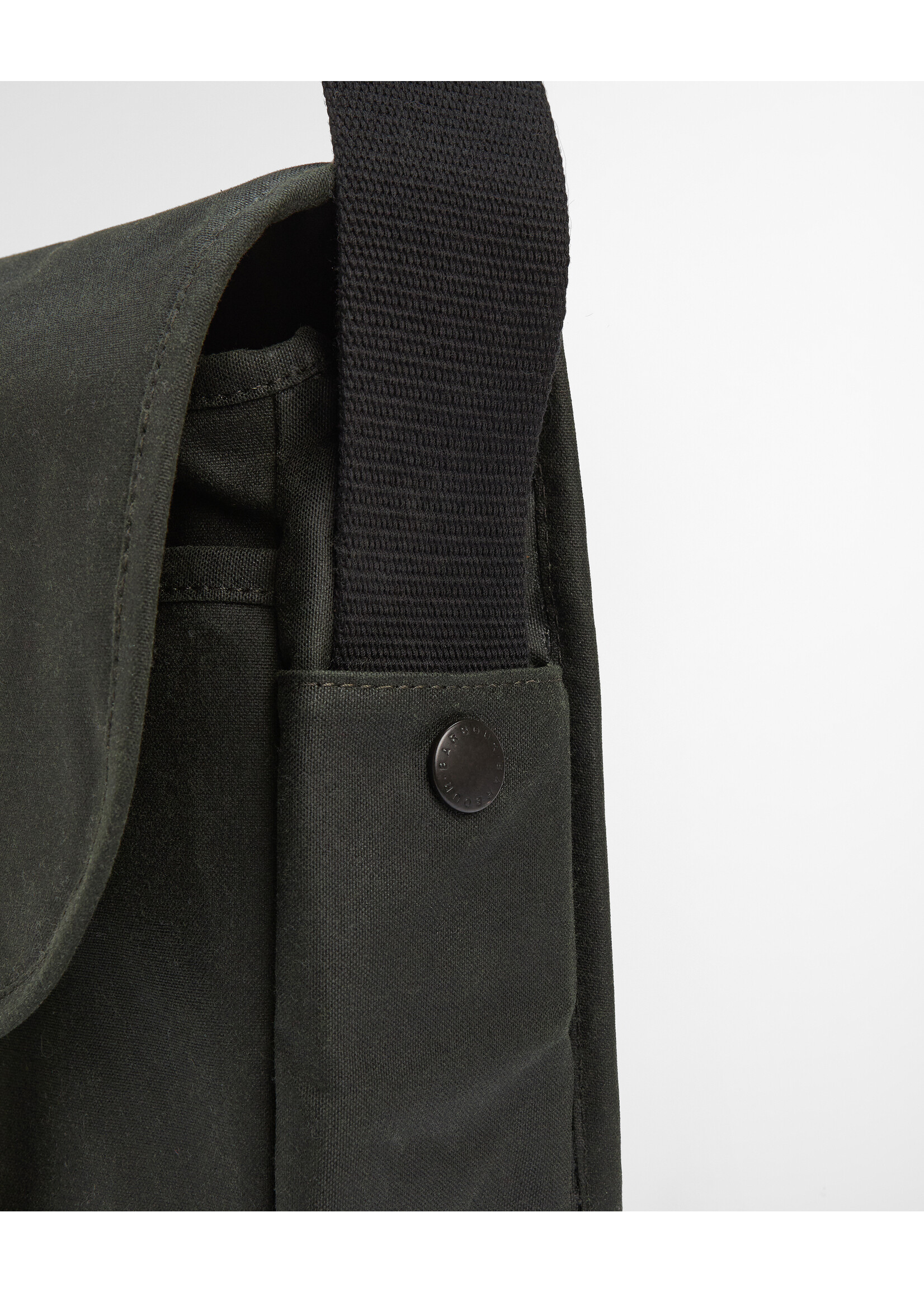 Barbour FIELD WAX RIEVER CROSSBODY BAG