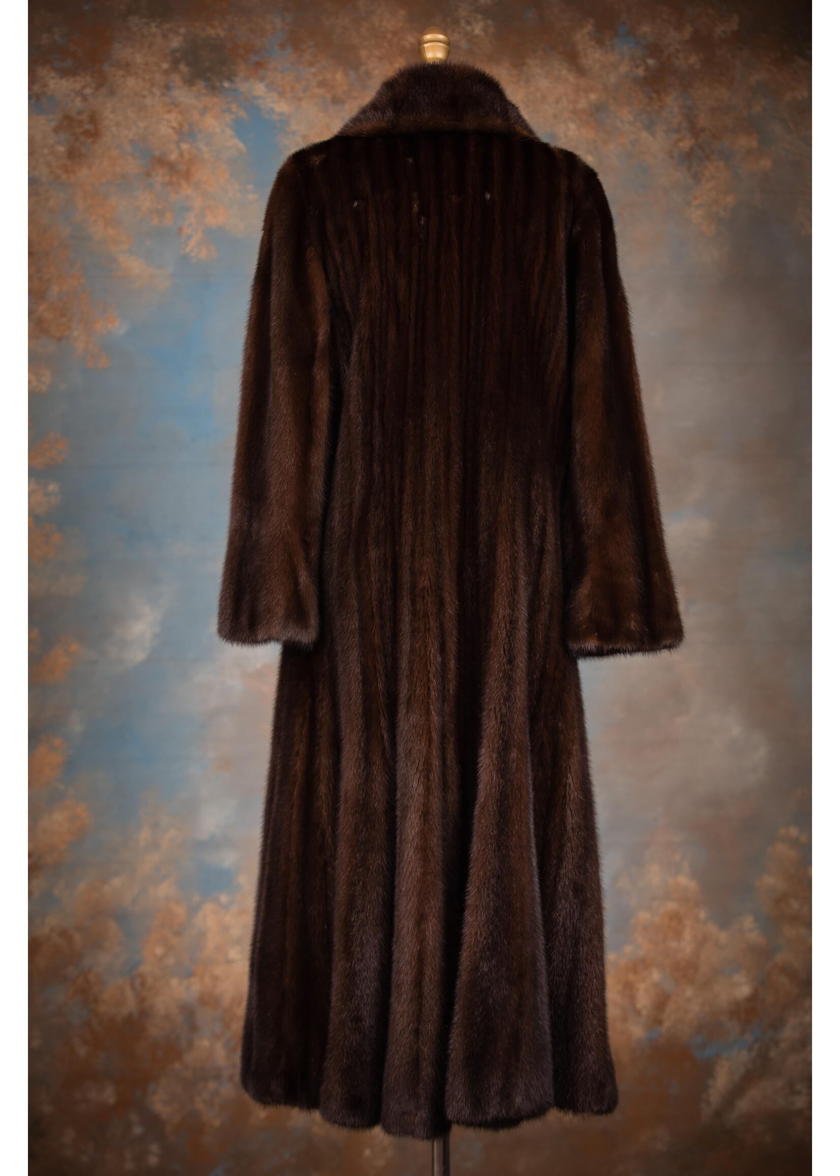 DARK RANCH F. MINK 6-8