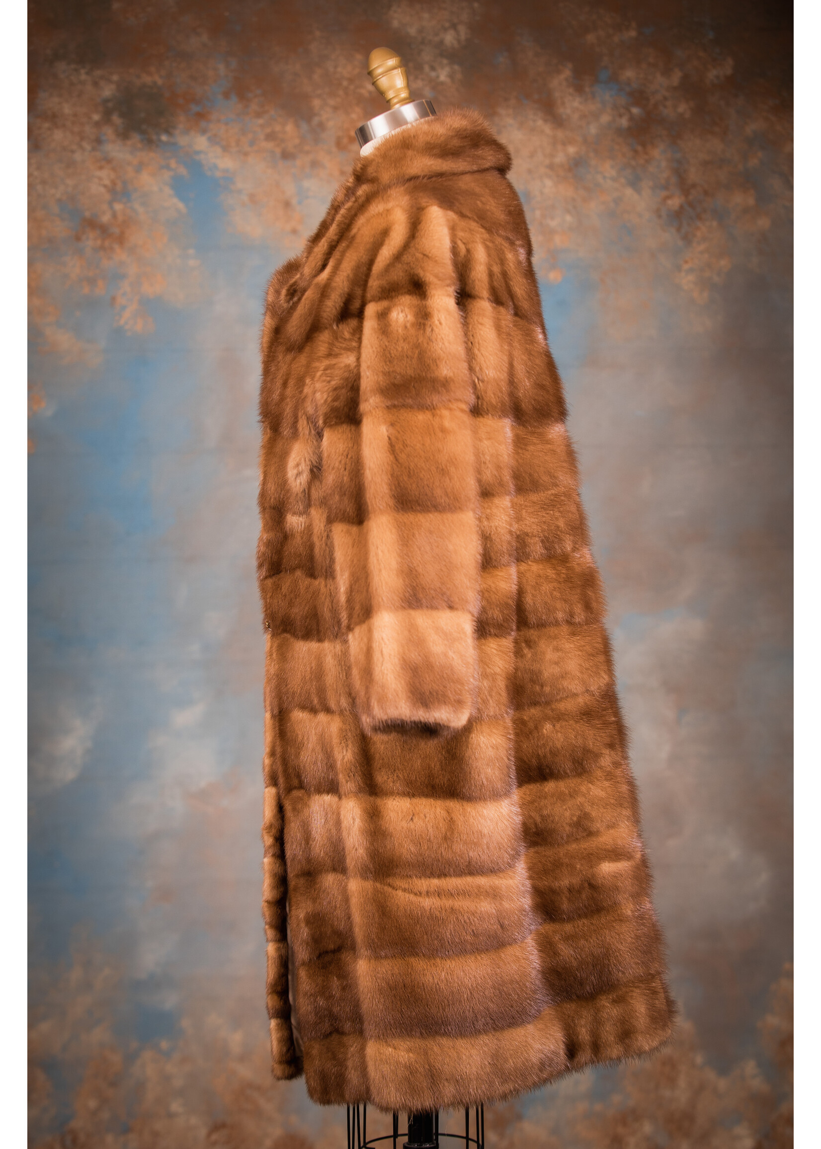DEMI BUFF HORIZONTAL PELT MINK COAT