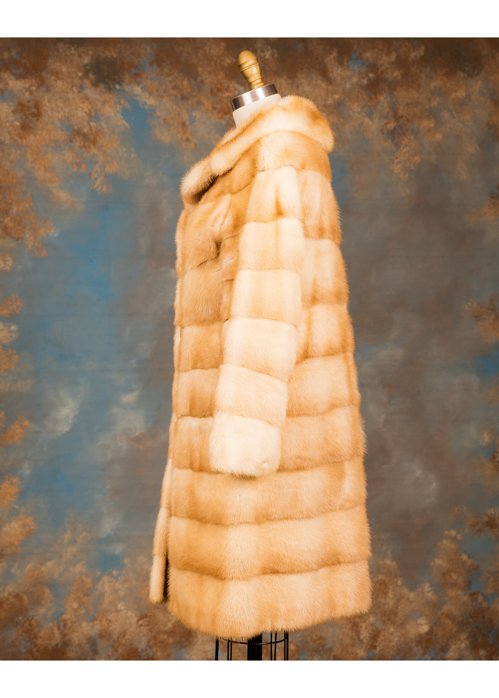 HORIZONTAL PELT PASTEL MINK COAT 6-8