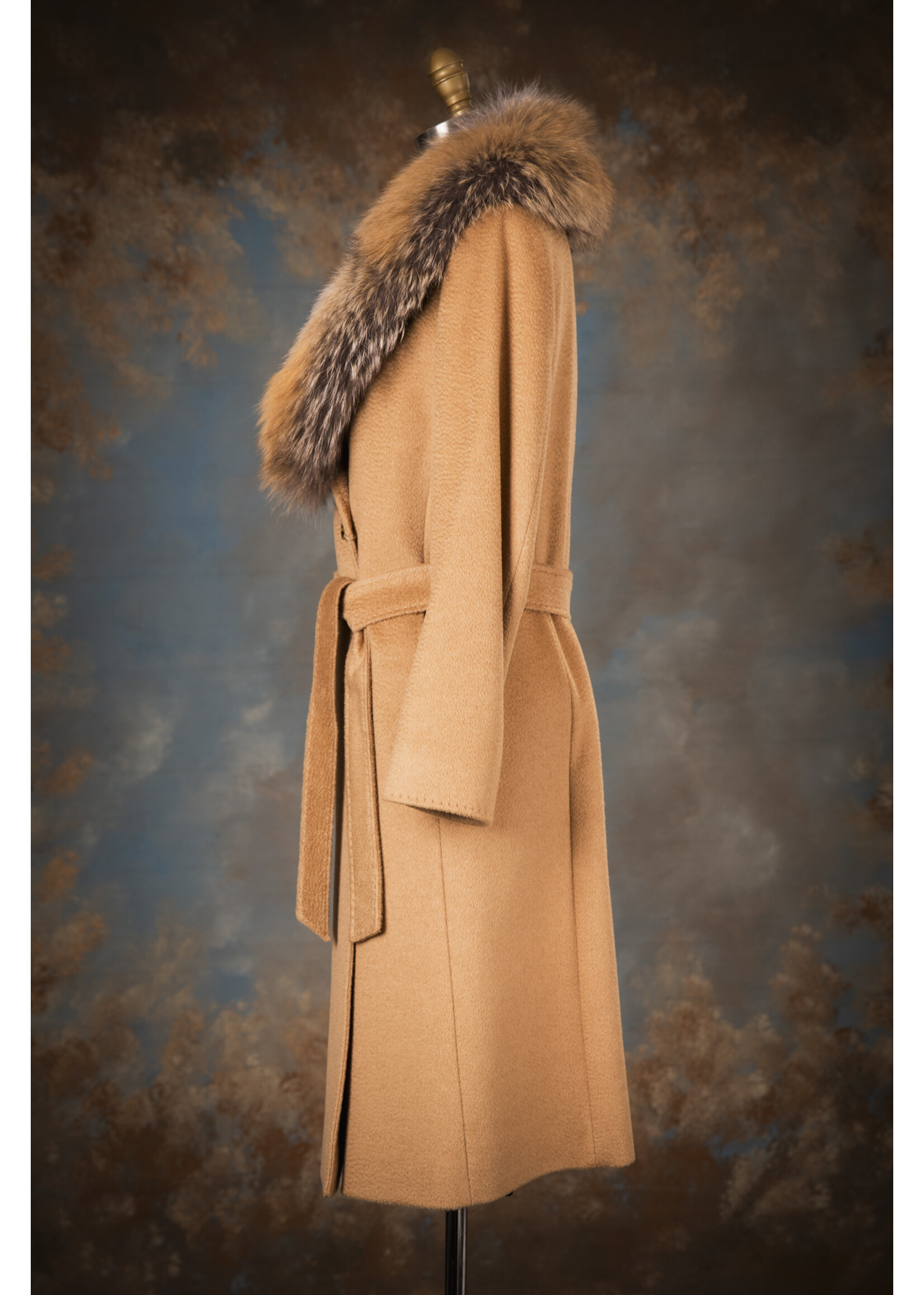 CAMEL WRAP COAT W.  CROSS FOX COLLAR 8