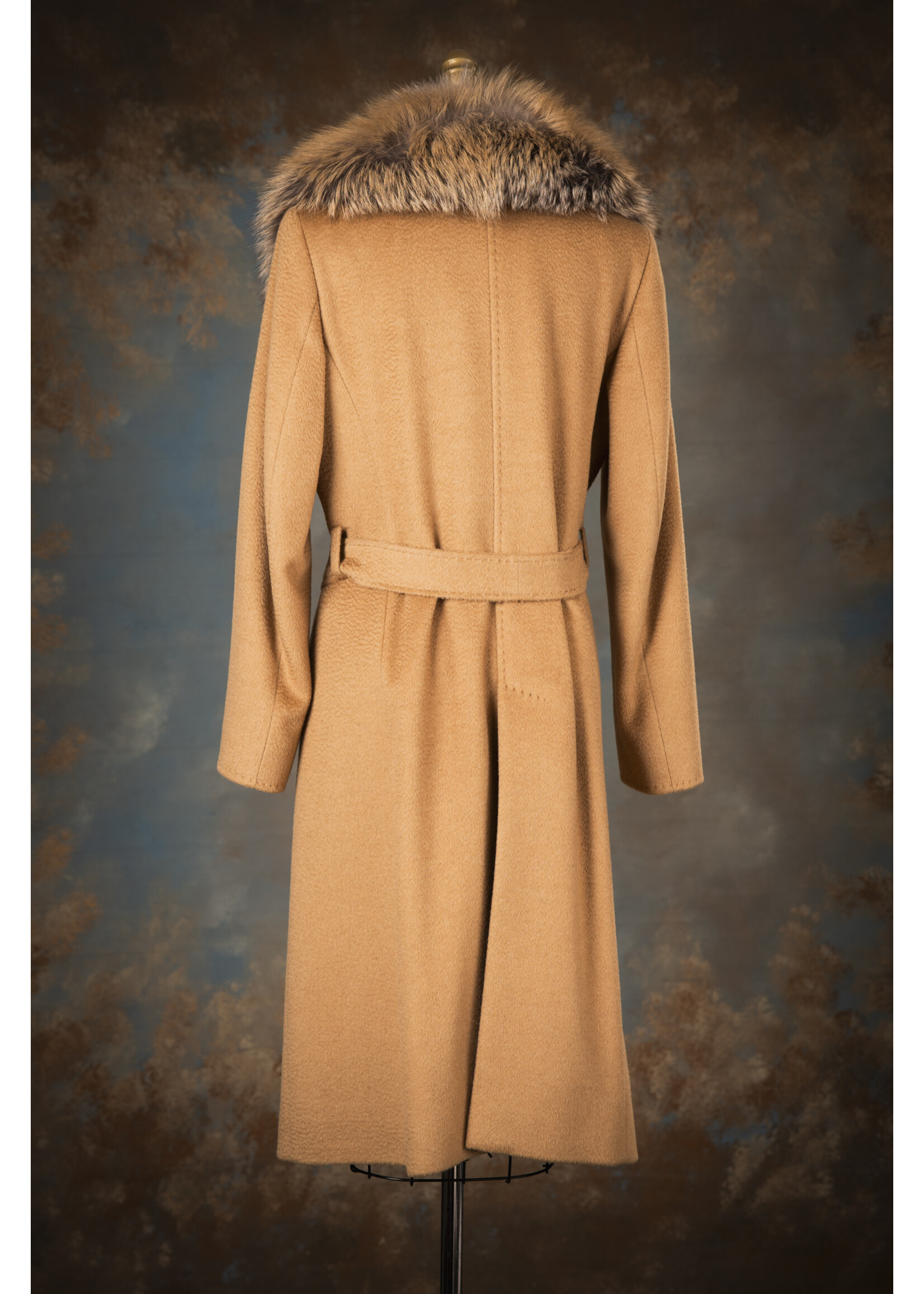 CAMEL WRAP COAT W.  CROSS FOX COLLAR 8