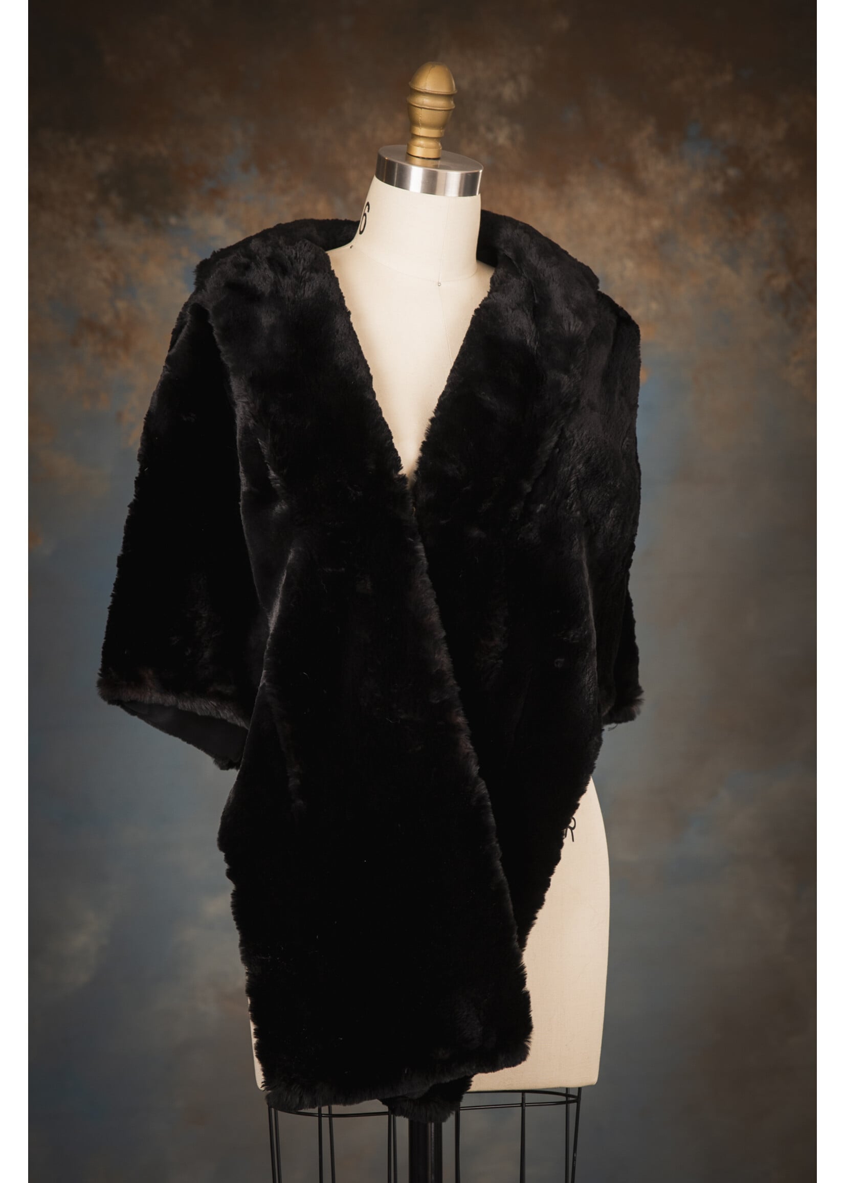 BLACK HUDSON SEAL STOLE
