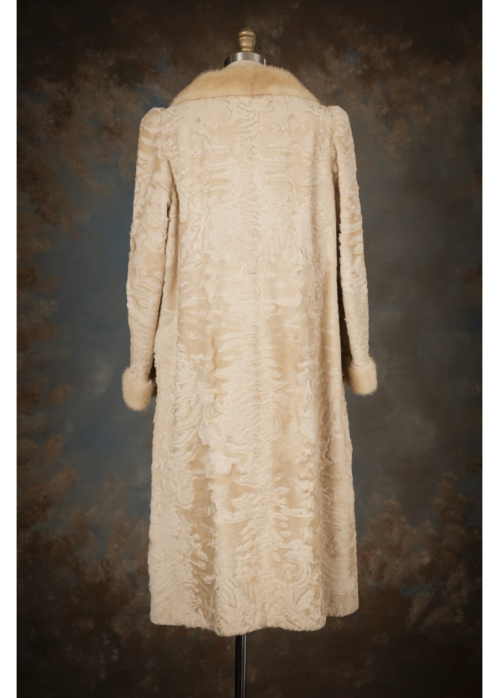 IVORY SWAKARA COAT W. MINK 8