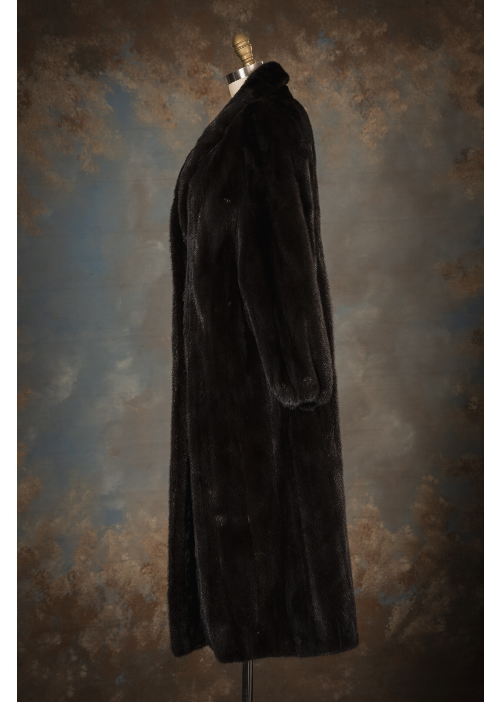 DARK RANCH MINK COAT 12-14