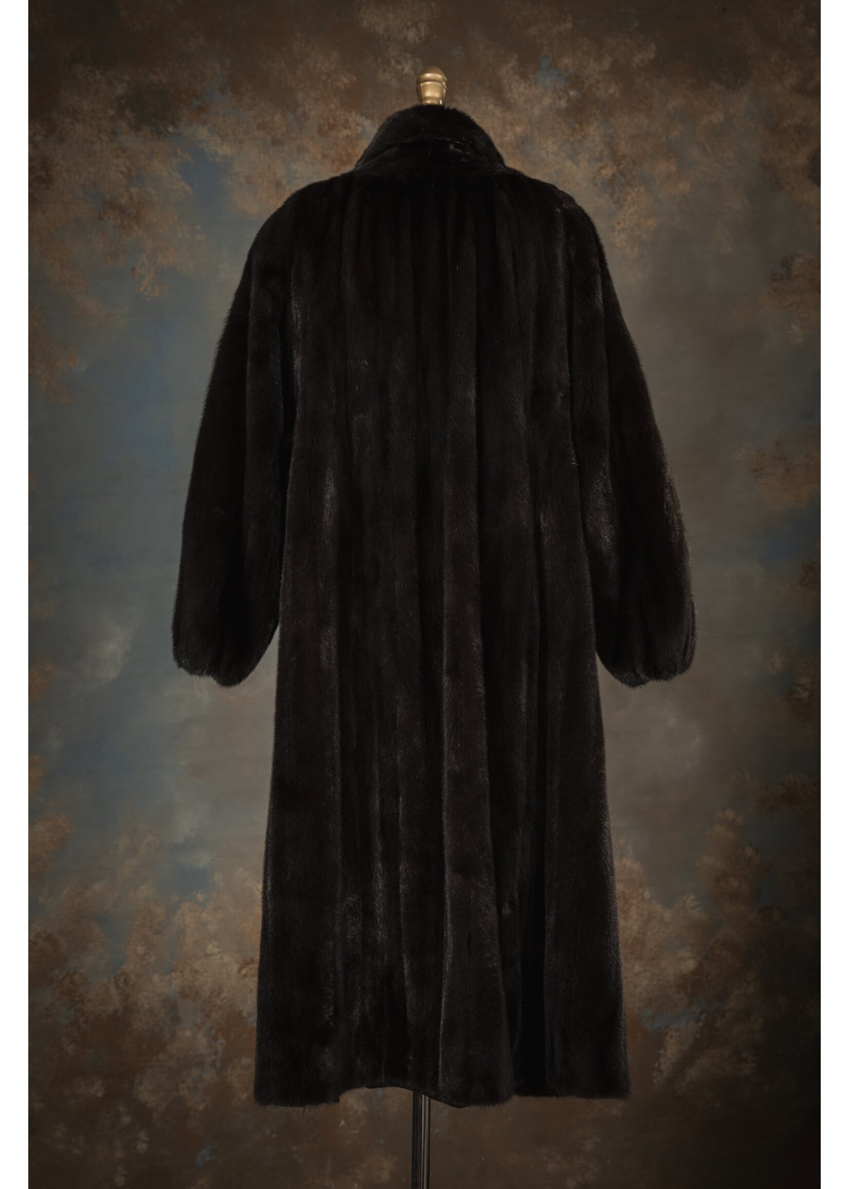 DARK RANCH MINK COAT 12-14