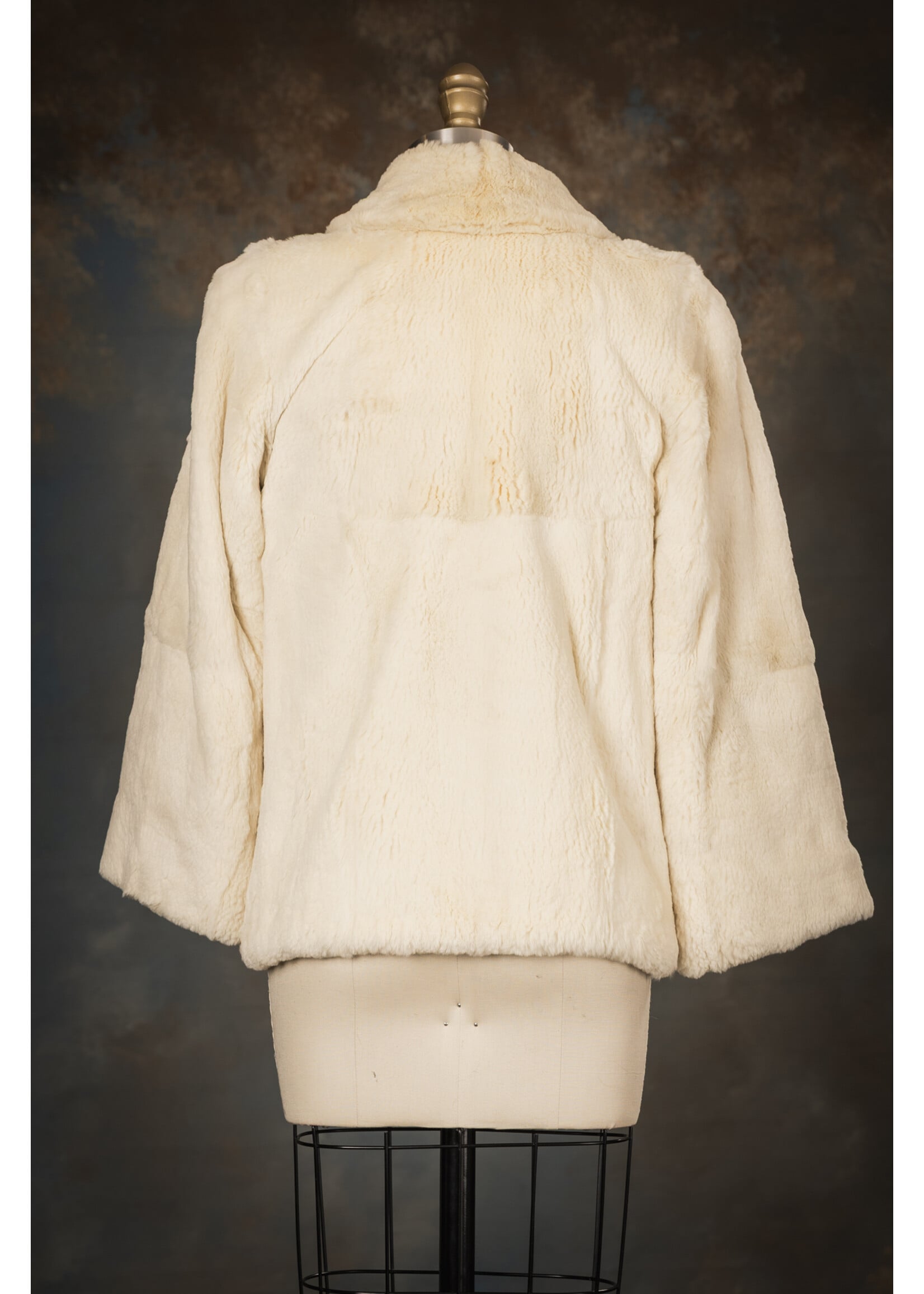 CREAM RABBIT JACKET 2