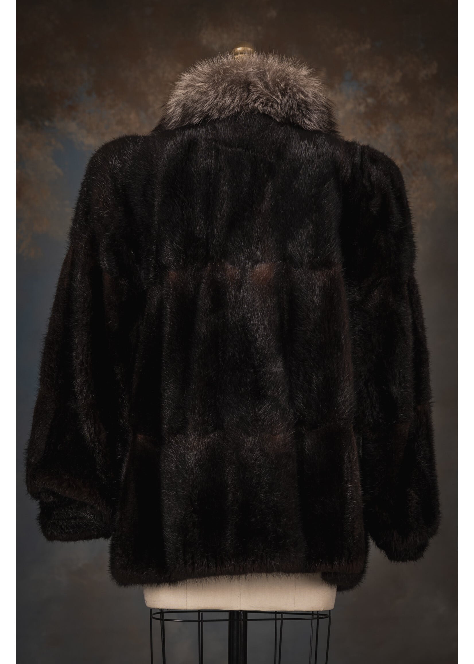 ESPRESSO MUSKRAT JACKET W. FOX