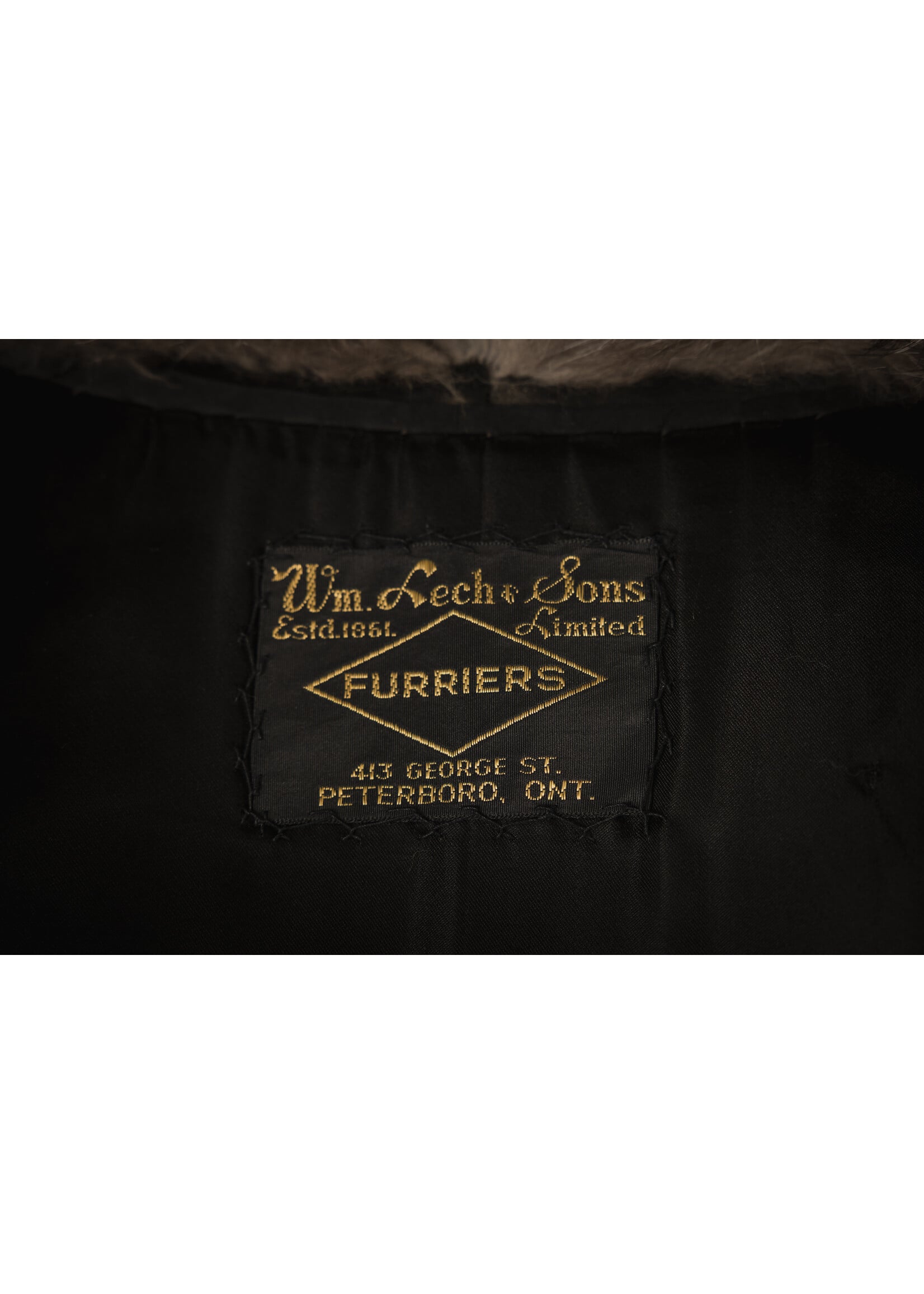 ESPRESSO MUSKRAT JACKET W. FOX