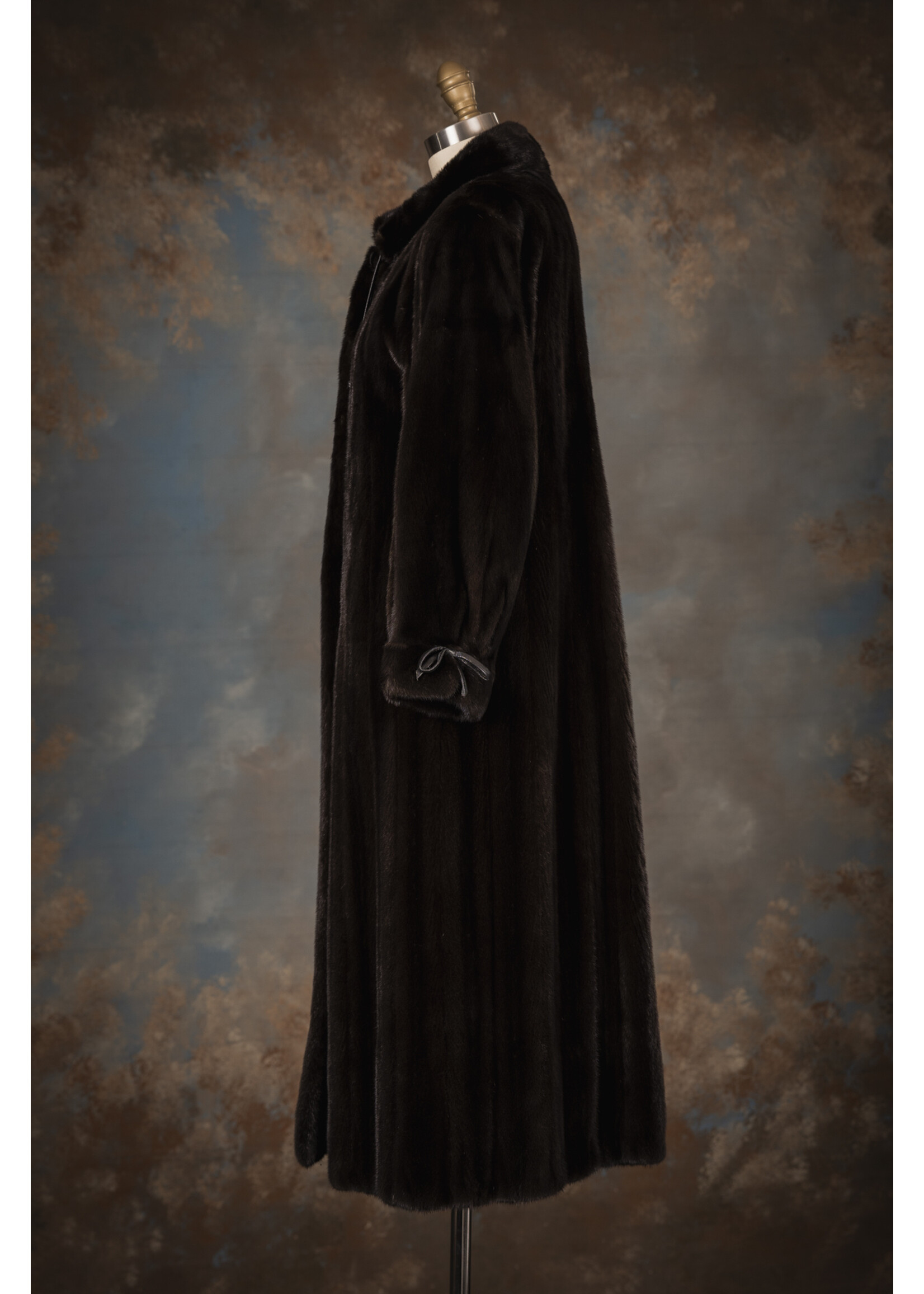 DARK RANCH FEM. MINK COAT 8P