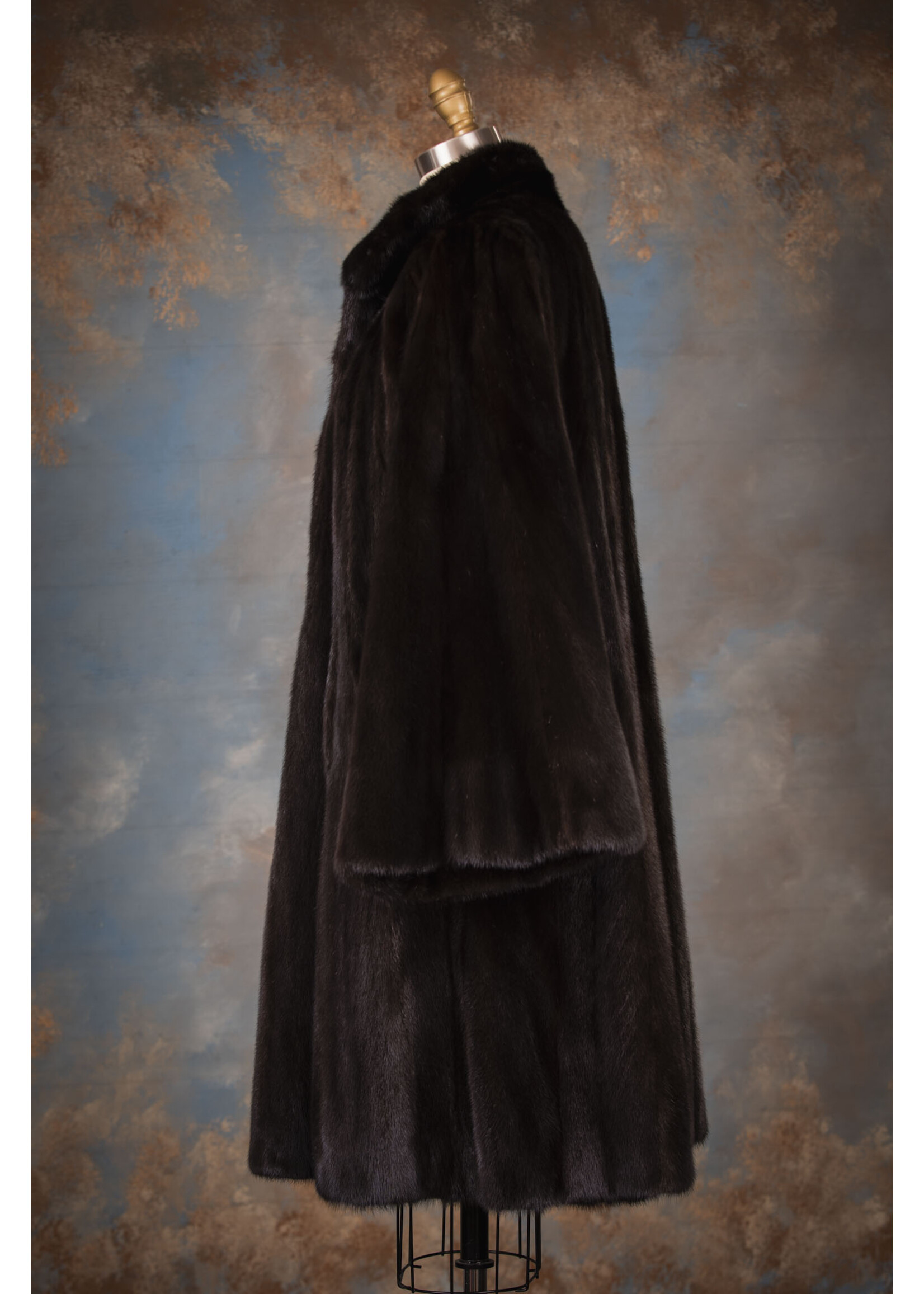 BLACKGAMA SWING COAT 8+