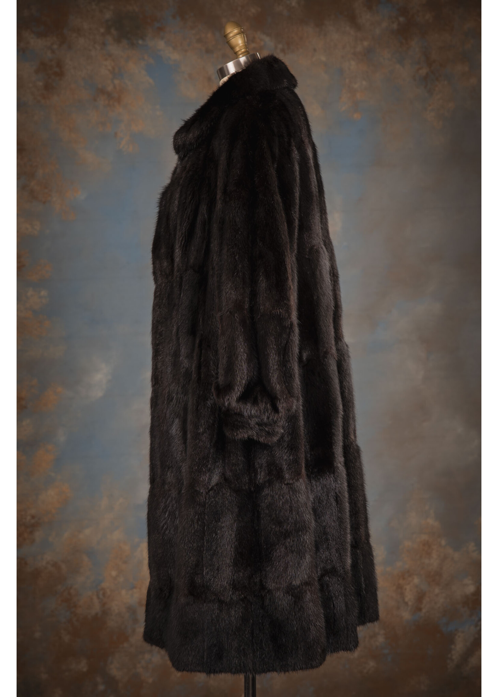 BLACK-DYED MUSKRAT COAT 8
