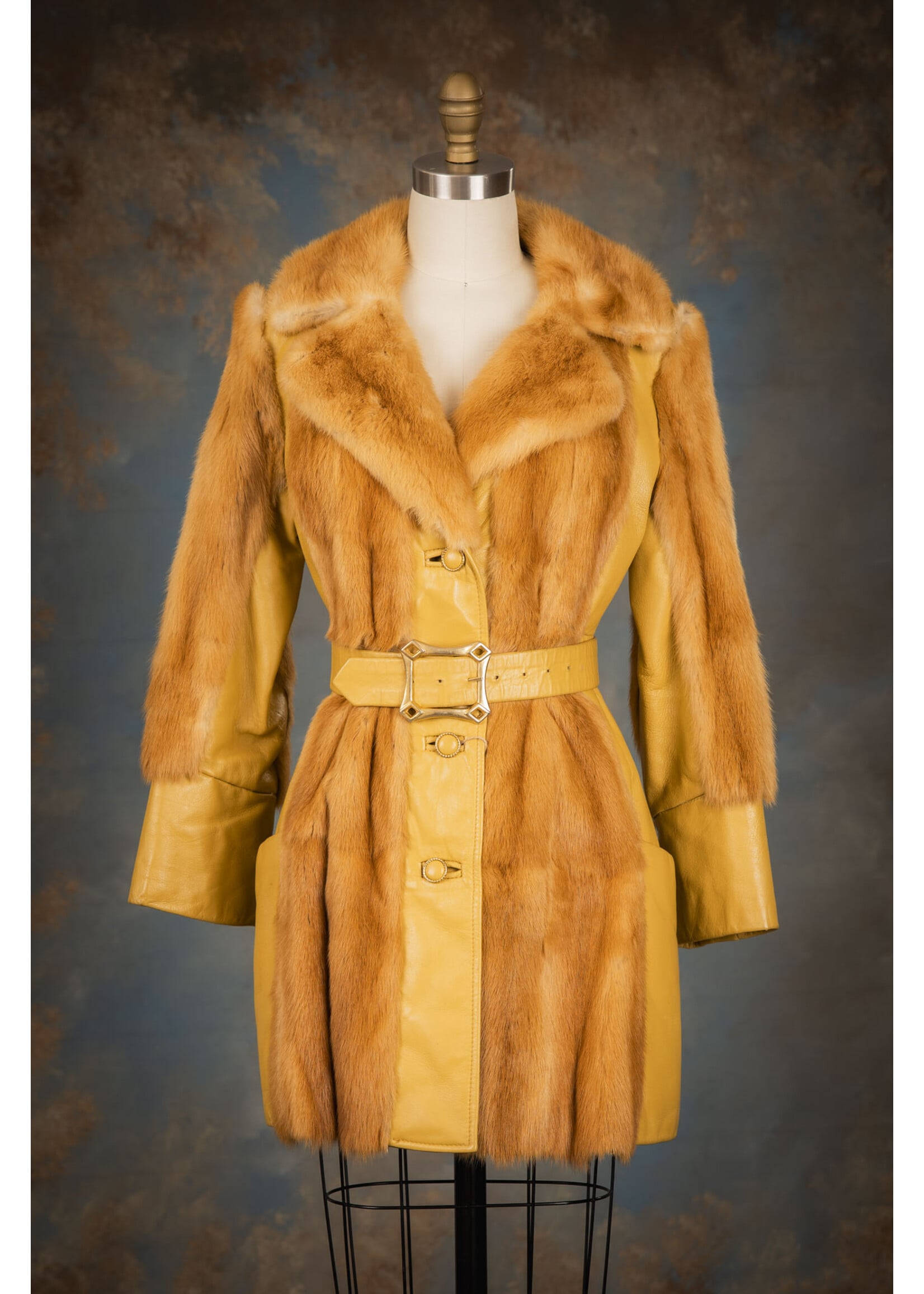 MINK & LEATHER COAT W. BELT