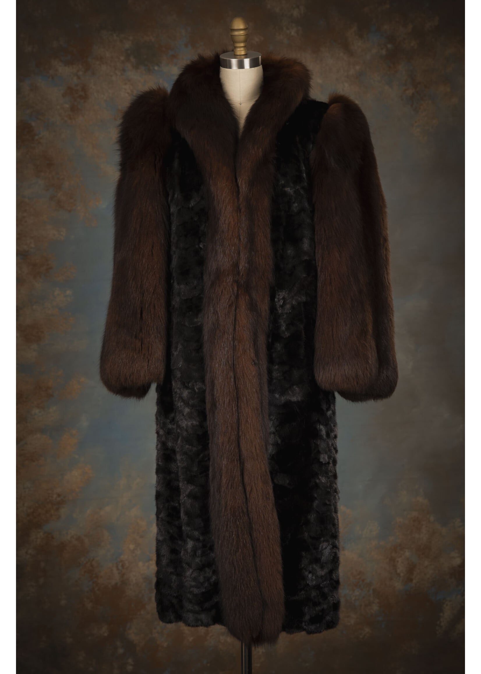 DARK RANCH MINK PIECES COAT W. FOX 6-8