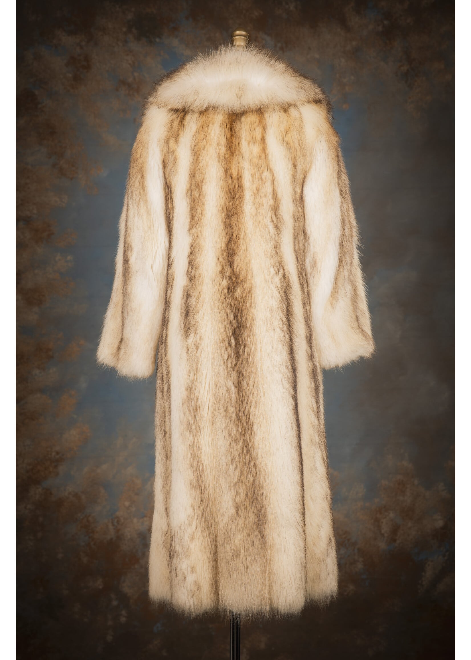 POLAR RACCOON COAT 0